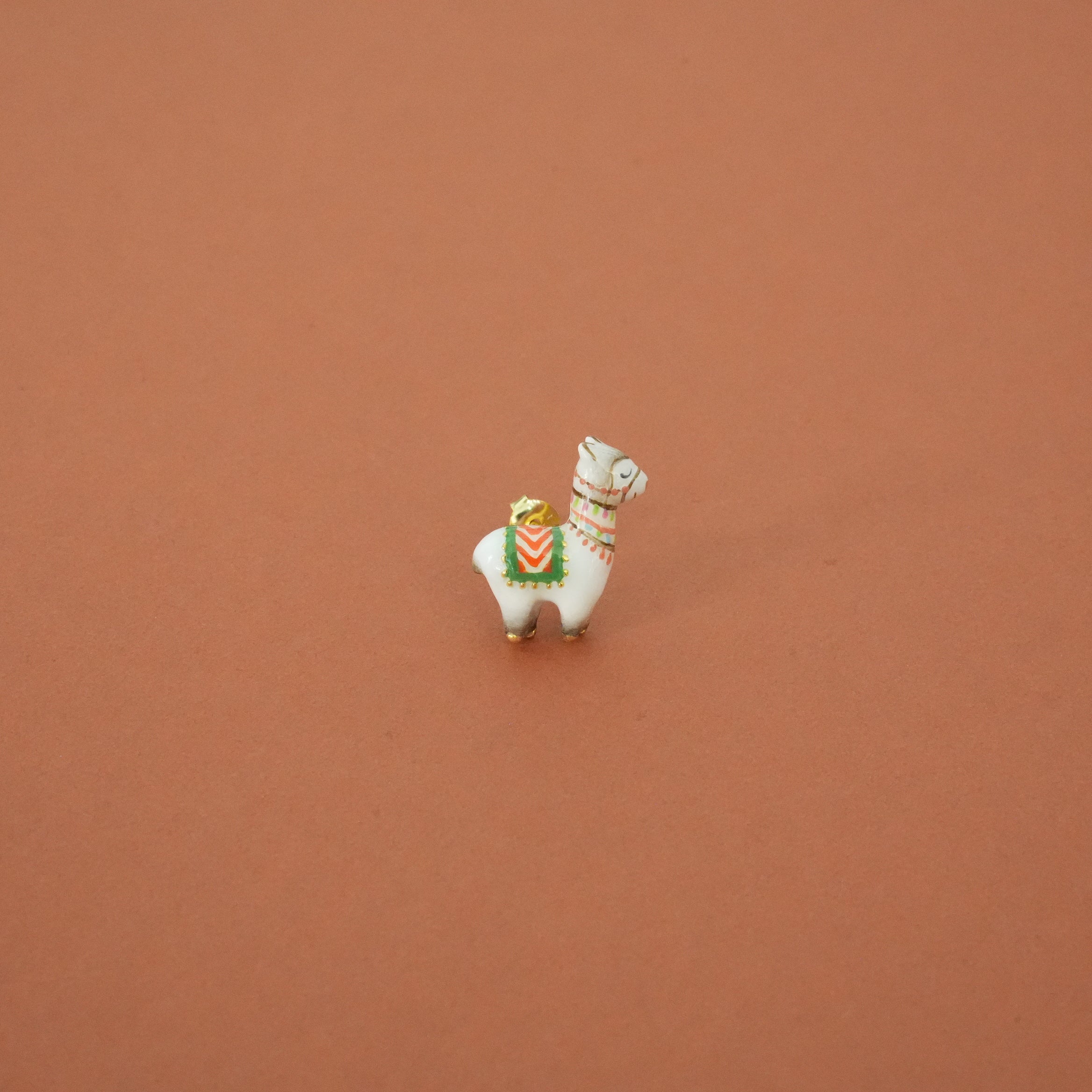 ENAMEL EARRING