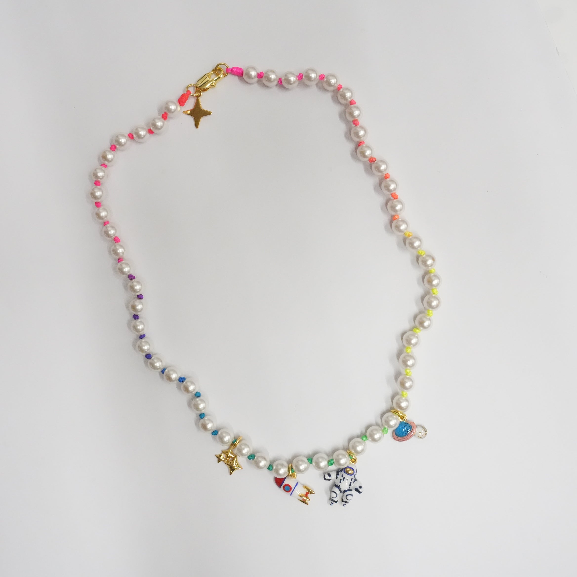 SPACE WALKER PEARL CHOKER NECKLACE