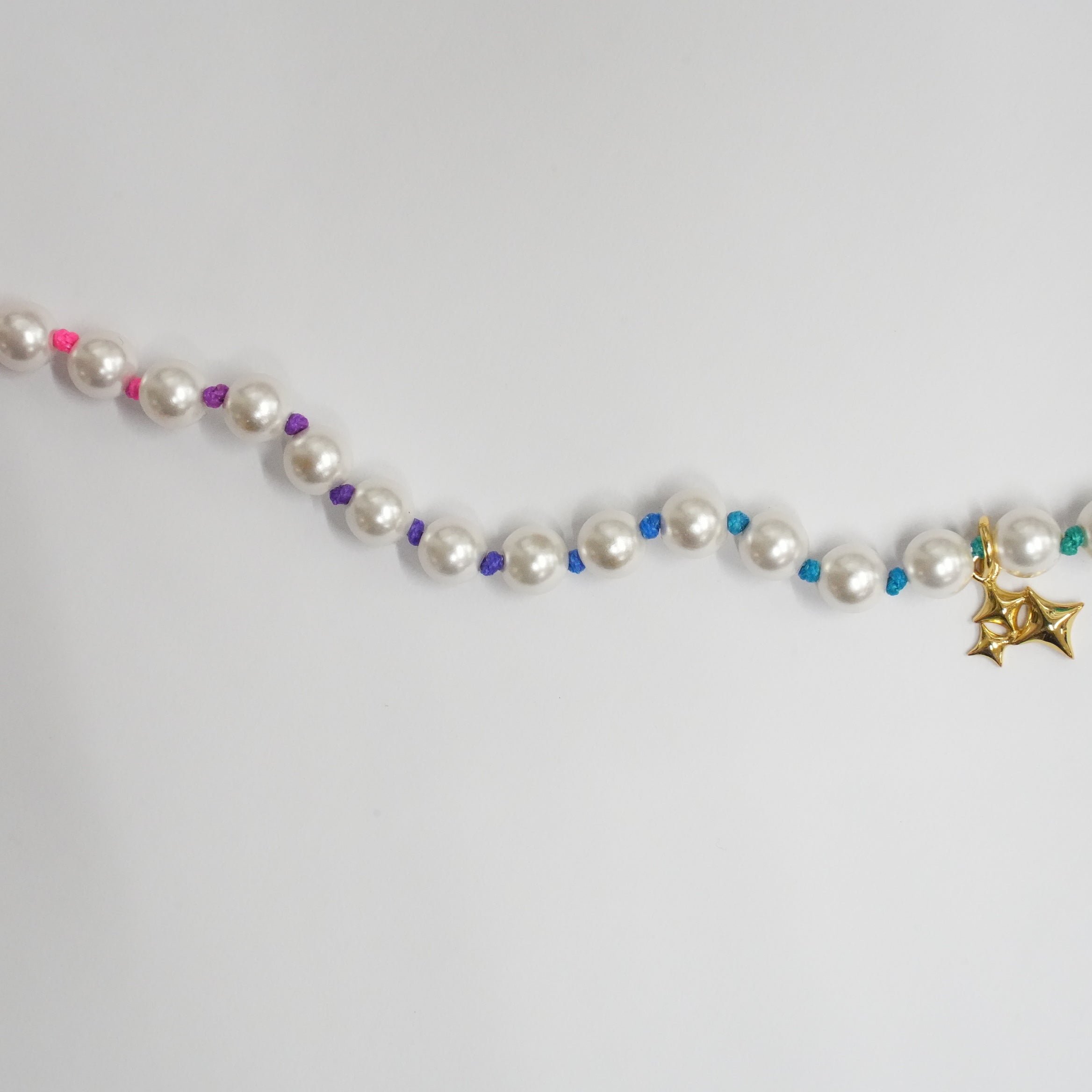 SPACE WALKER PEARL CHOKER NECKLACE