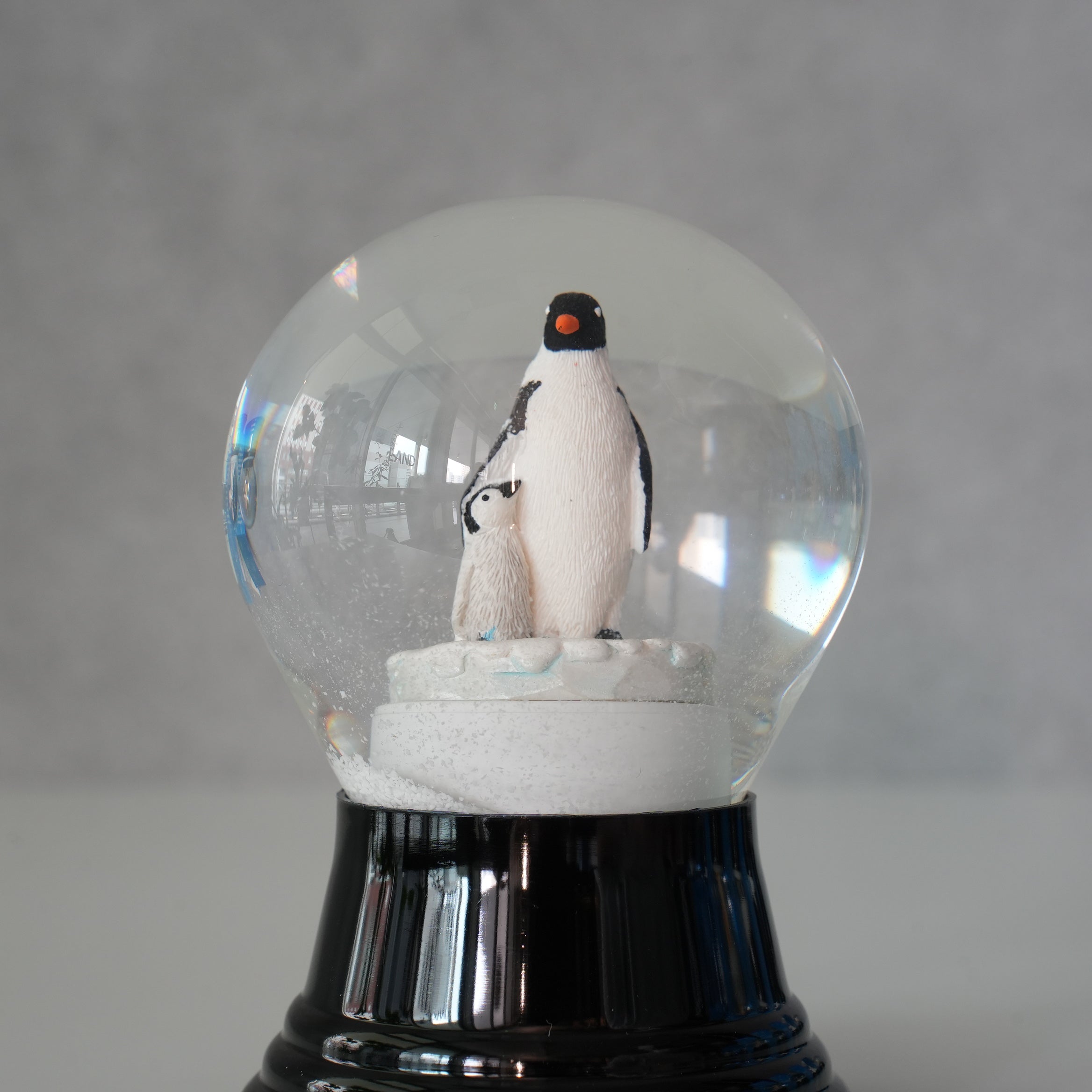 PERZY スノーグローブ 80mm Penguin mother and child
