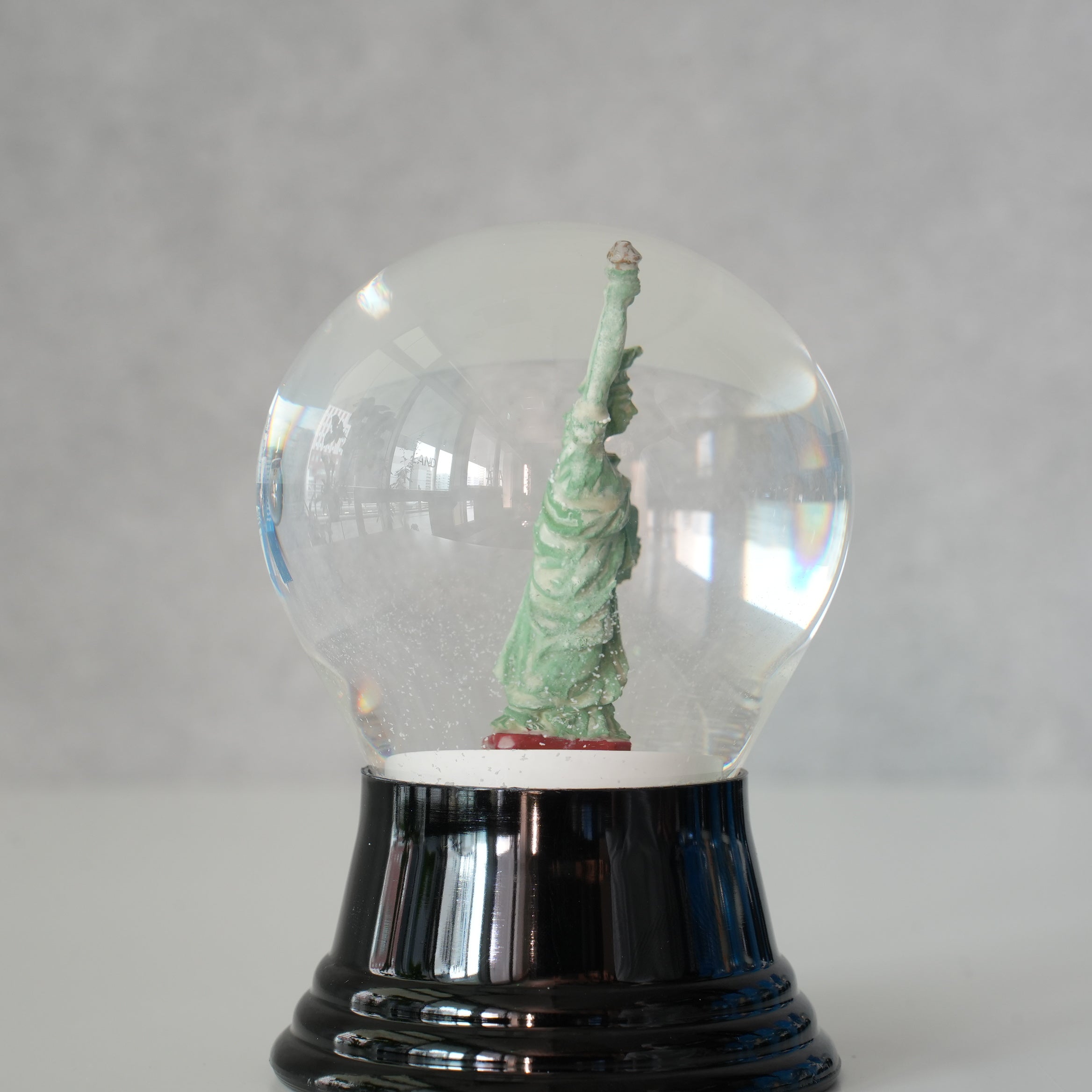 PERZY スノーグローブ 80mm Liberty