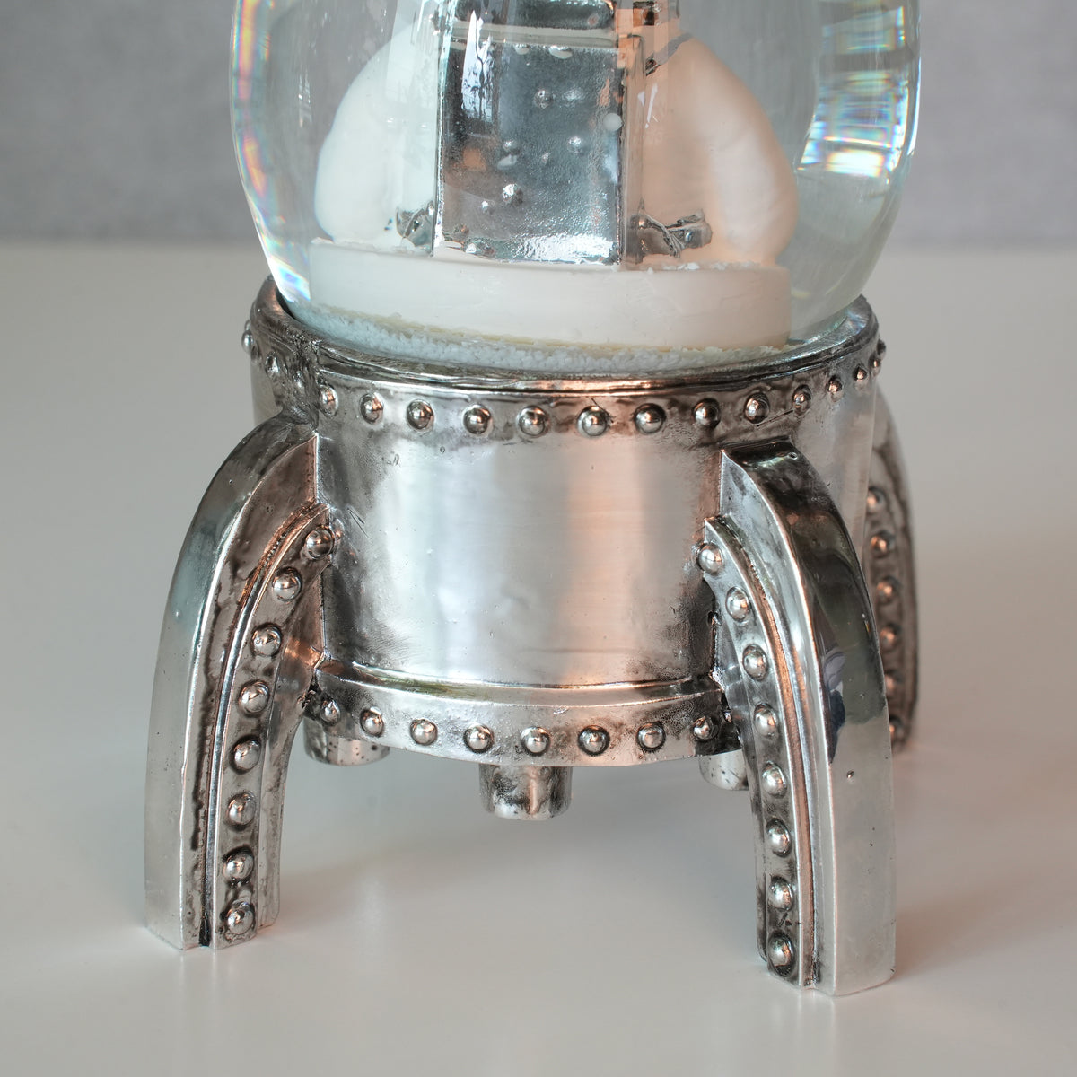 LED SNOW GLOBE