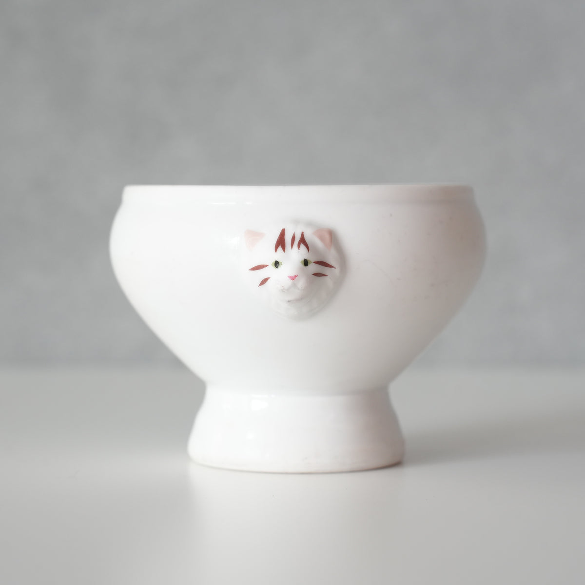 うそみたいなコップ ねこに魔改造されたライオンスープカップ ラブドール