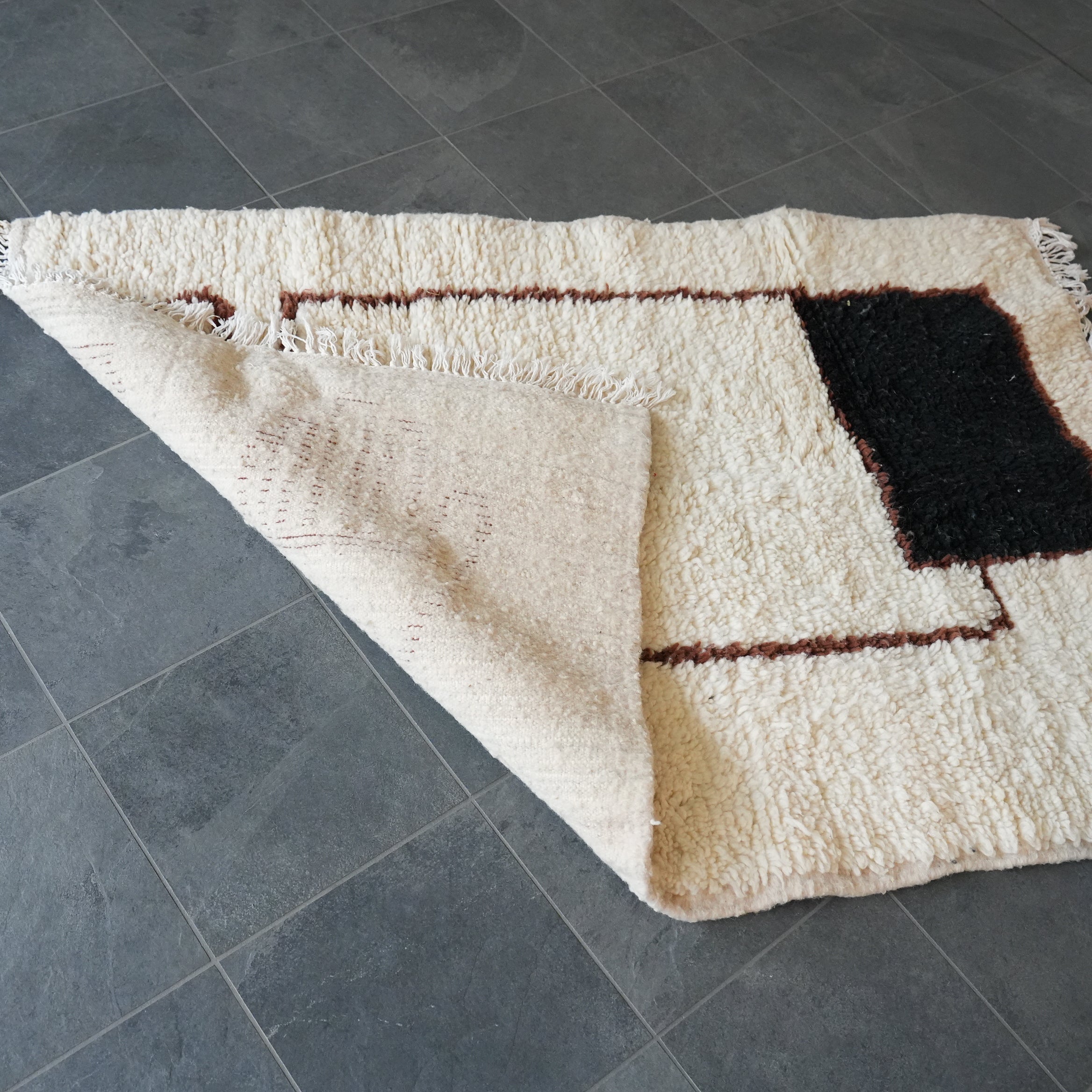 RUG the LIFE / Beniouarain 160