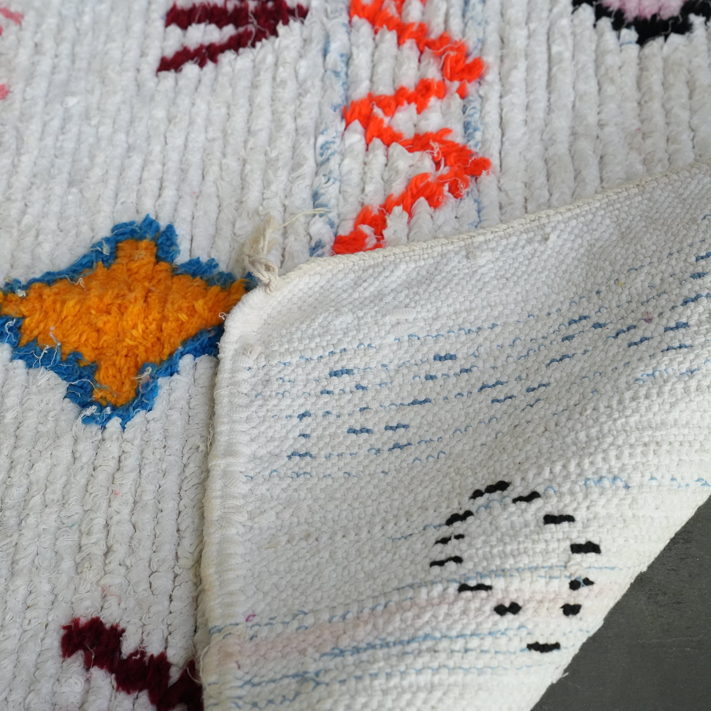 RUG the LIFE / Bouche rouite D143