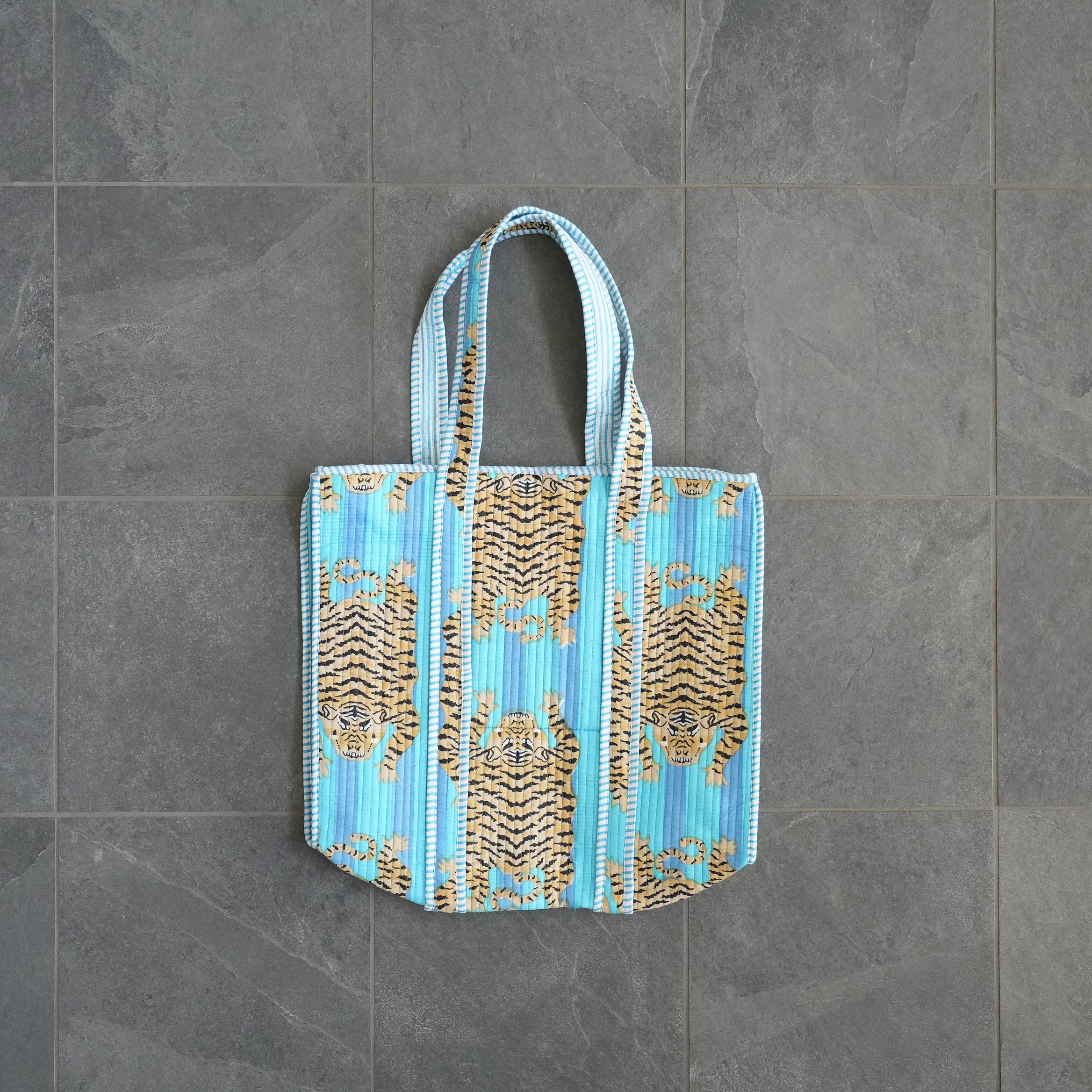 TIGER QUILT BAG