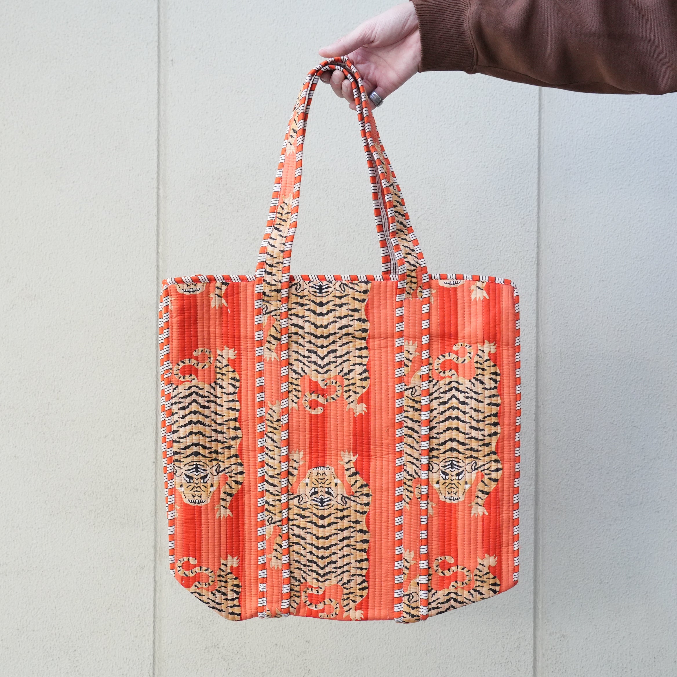 TIGER QUILT BAG