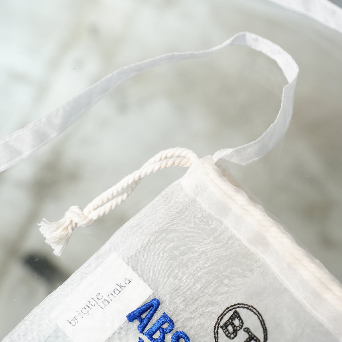 Absolutly Water Bottle Shoulder Pouch L