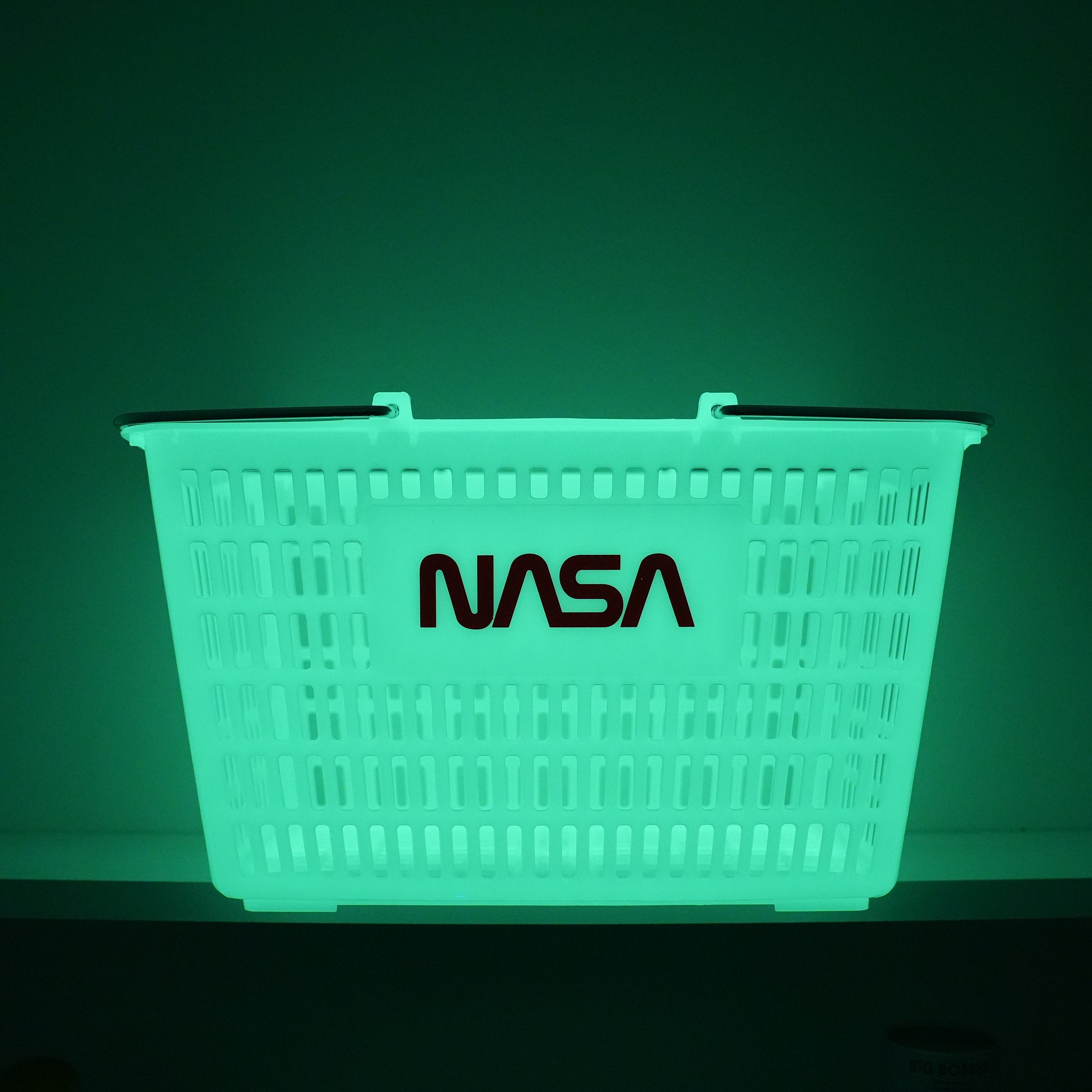 SHOPPING BASKET / NASA