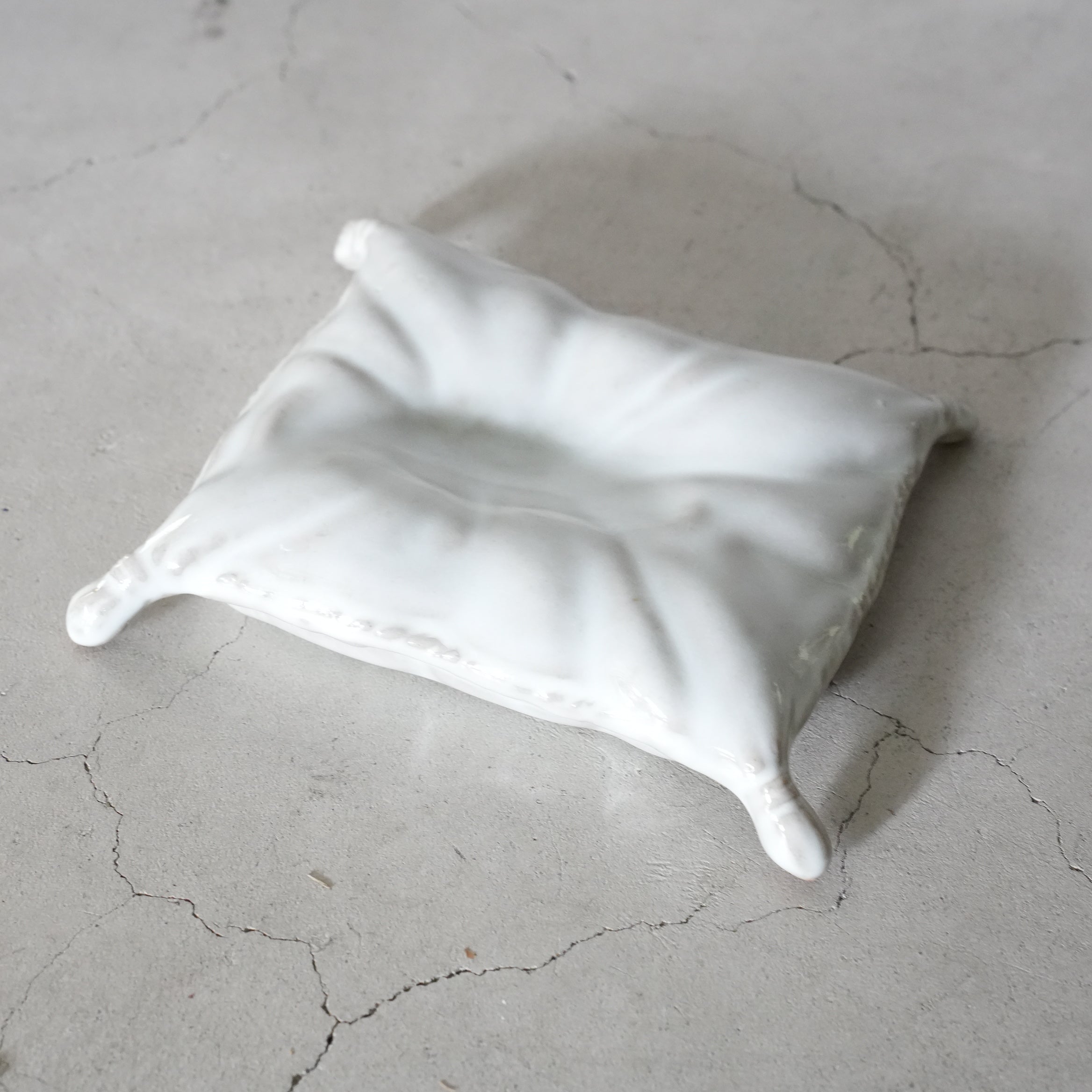 Pillow Utensil Resting TB-036