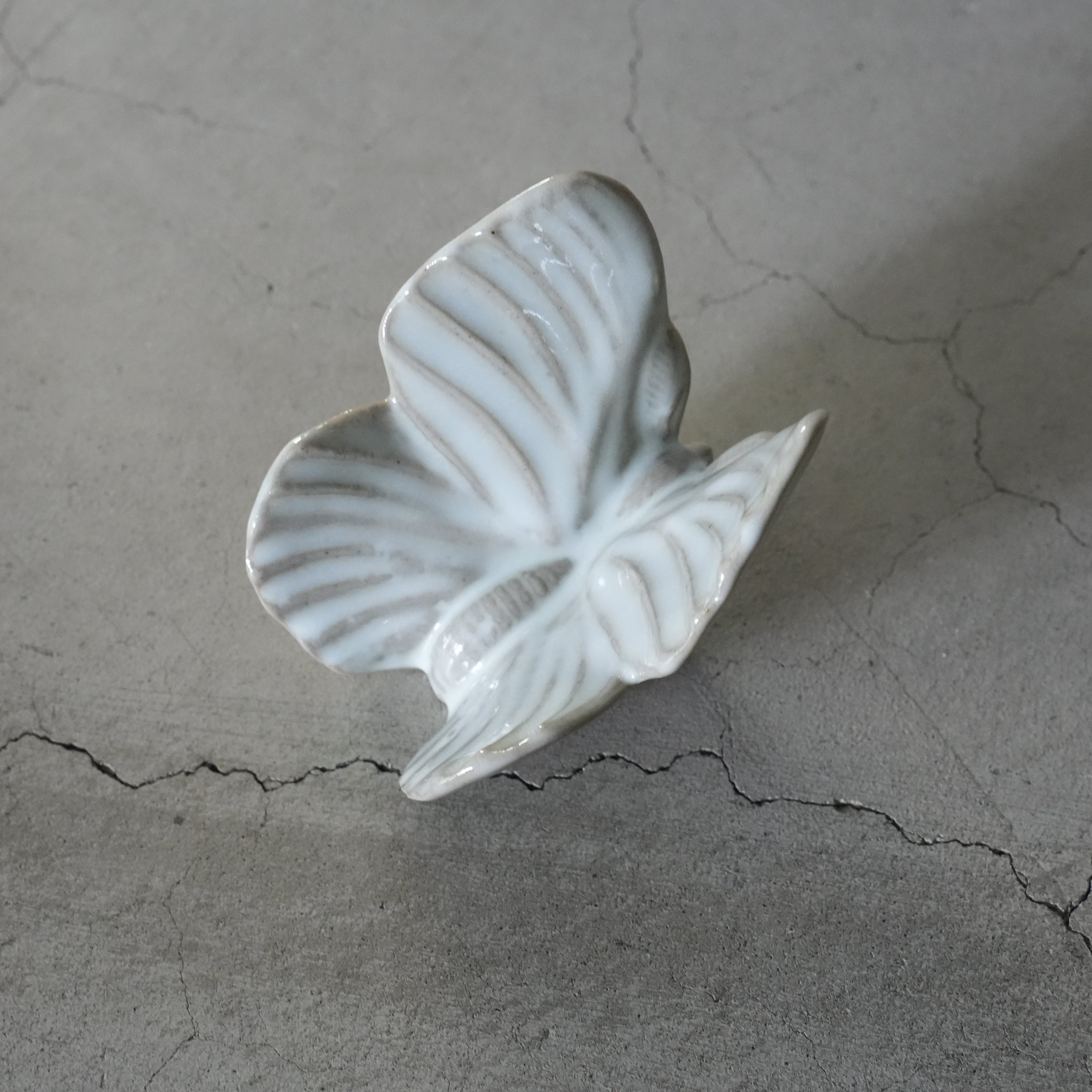 Butterfly Ⅱ White BF-002-05