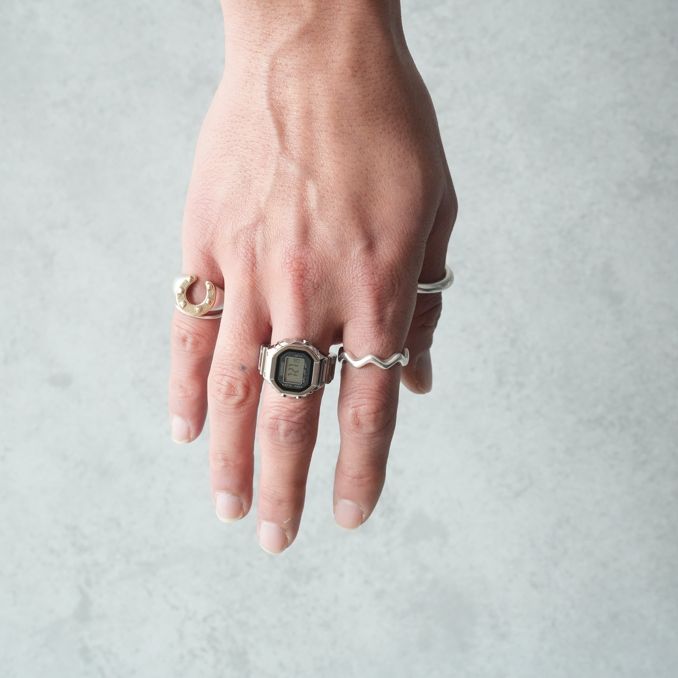 CASIO RING WATCH CRW-001-1DR