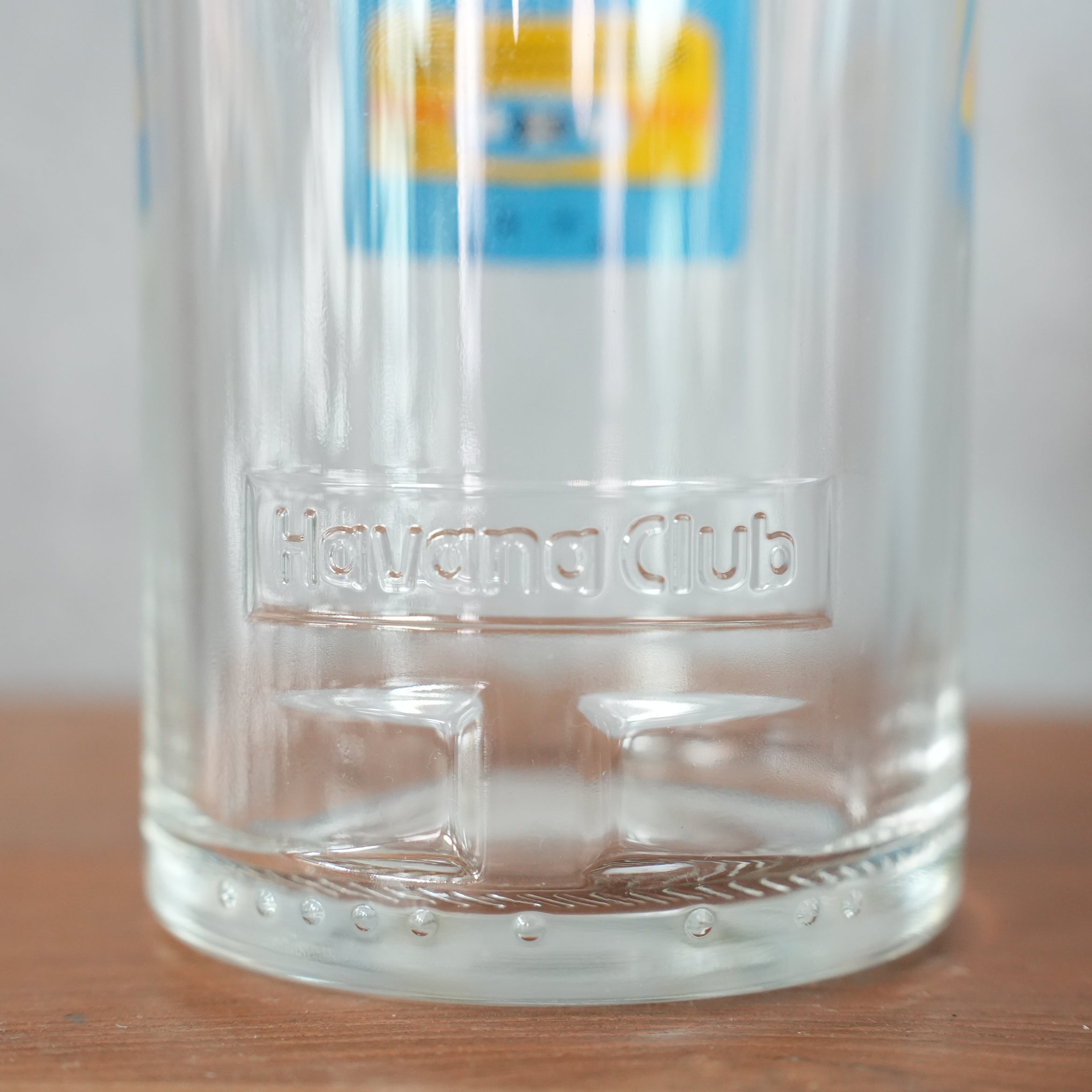 うそみたいなコップ 青いカセットのタンブラー