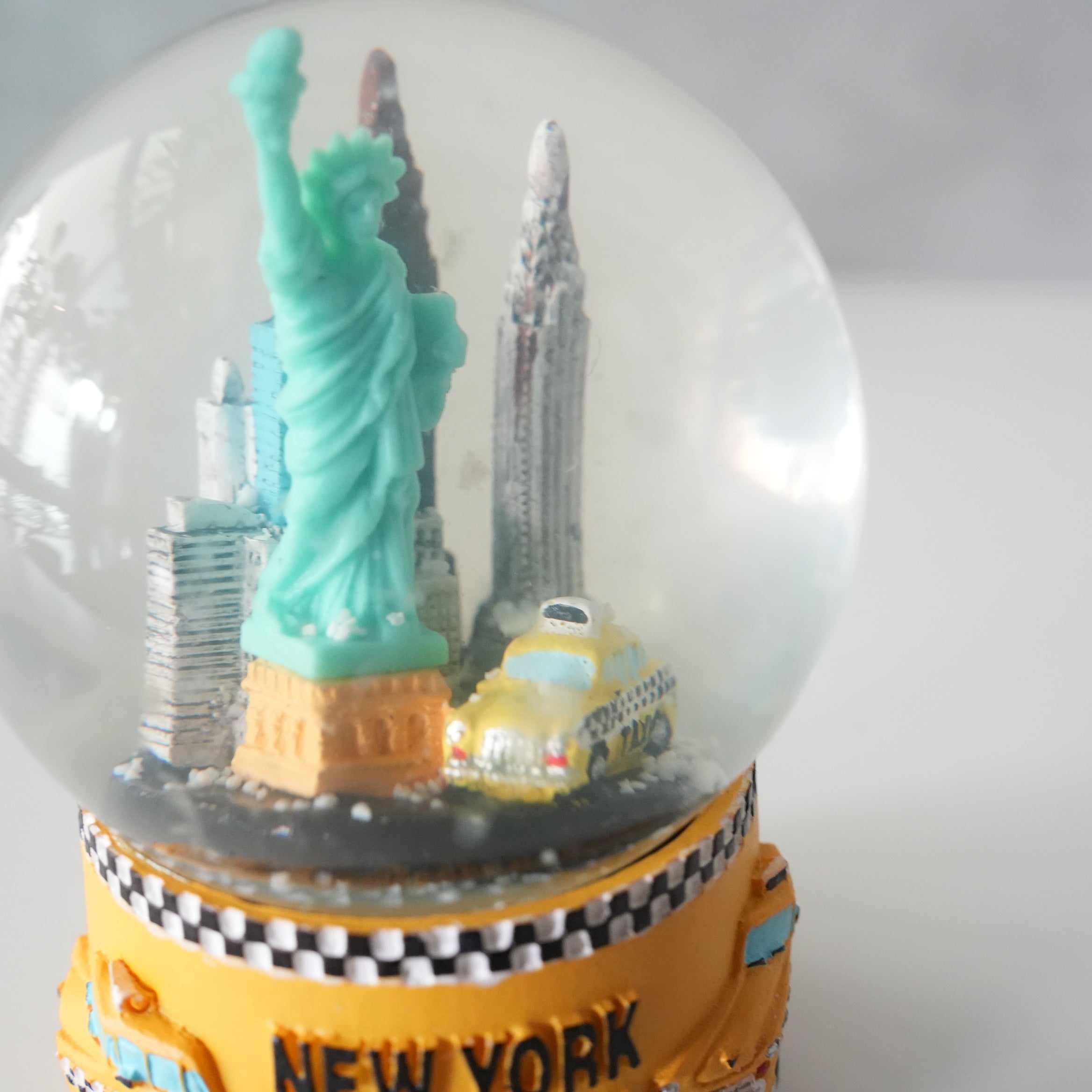 SOUVENIR SNOWGLOBE N.Y