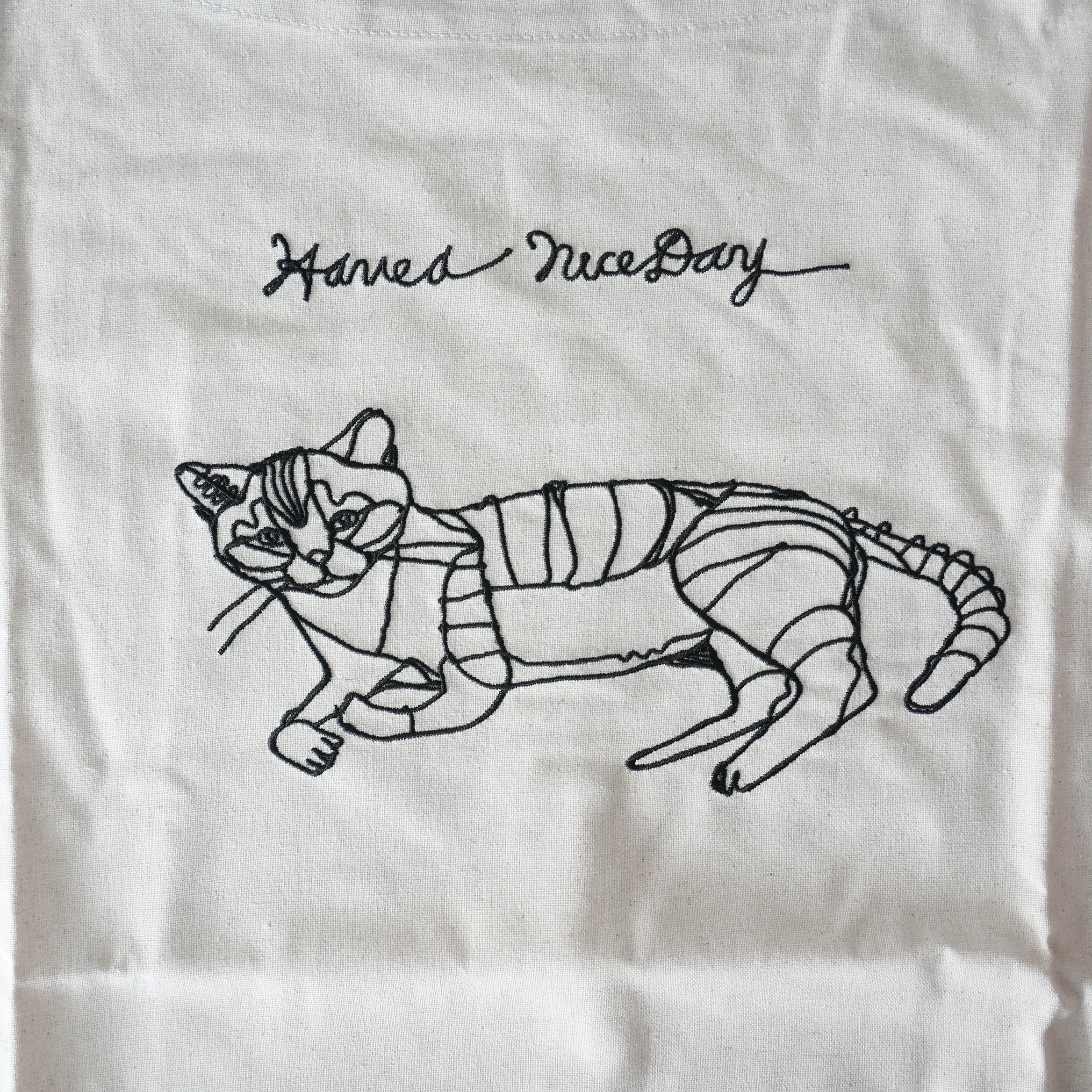 HAyU 刺繍ショートエプロン