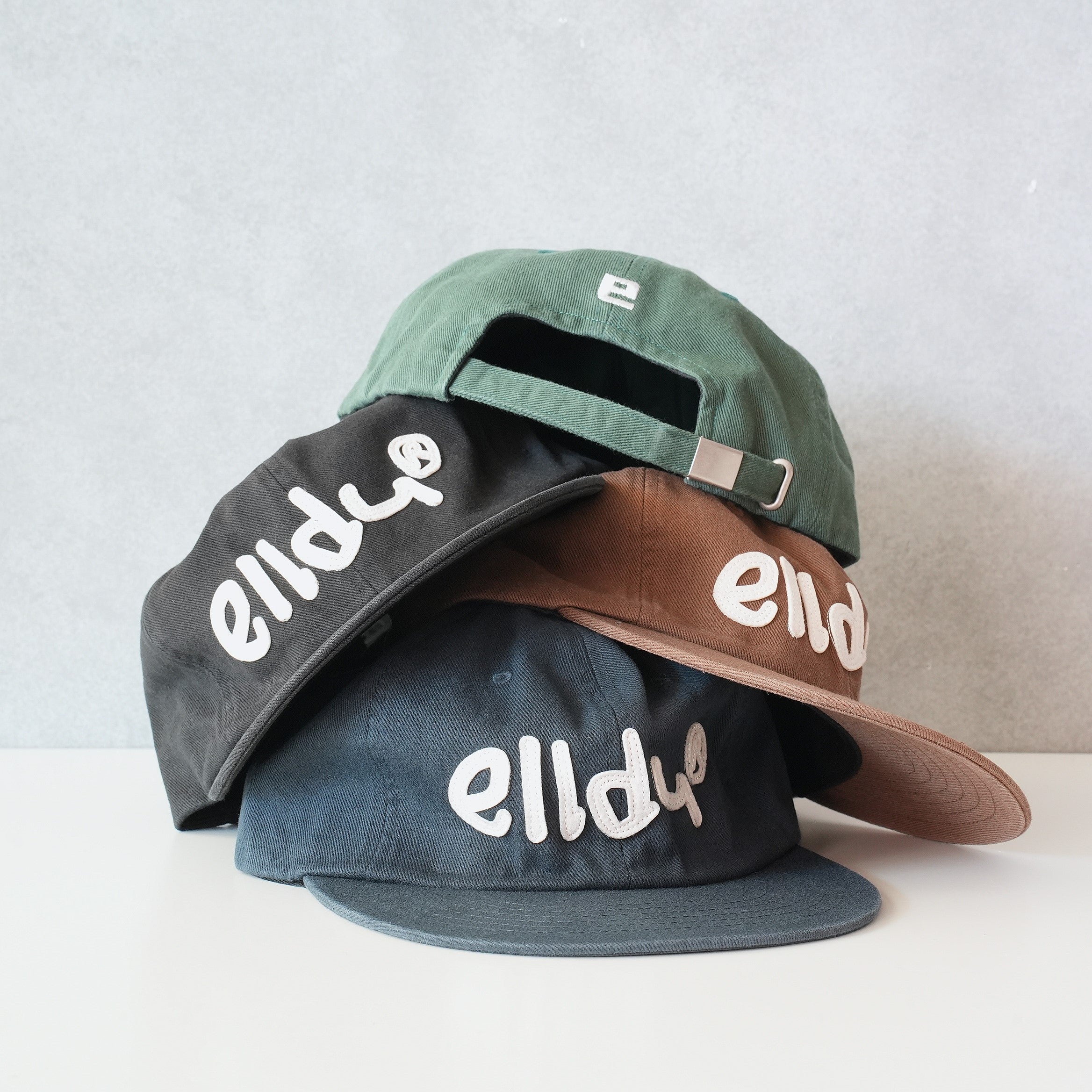 elldu Applique Cap