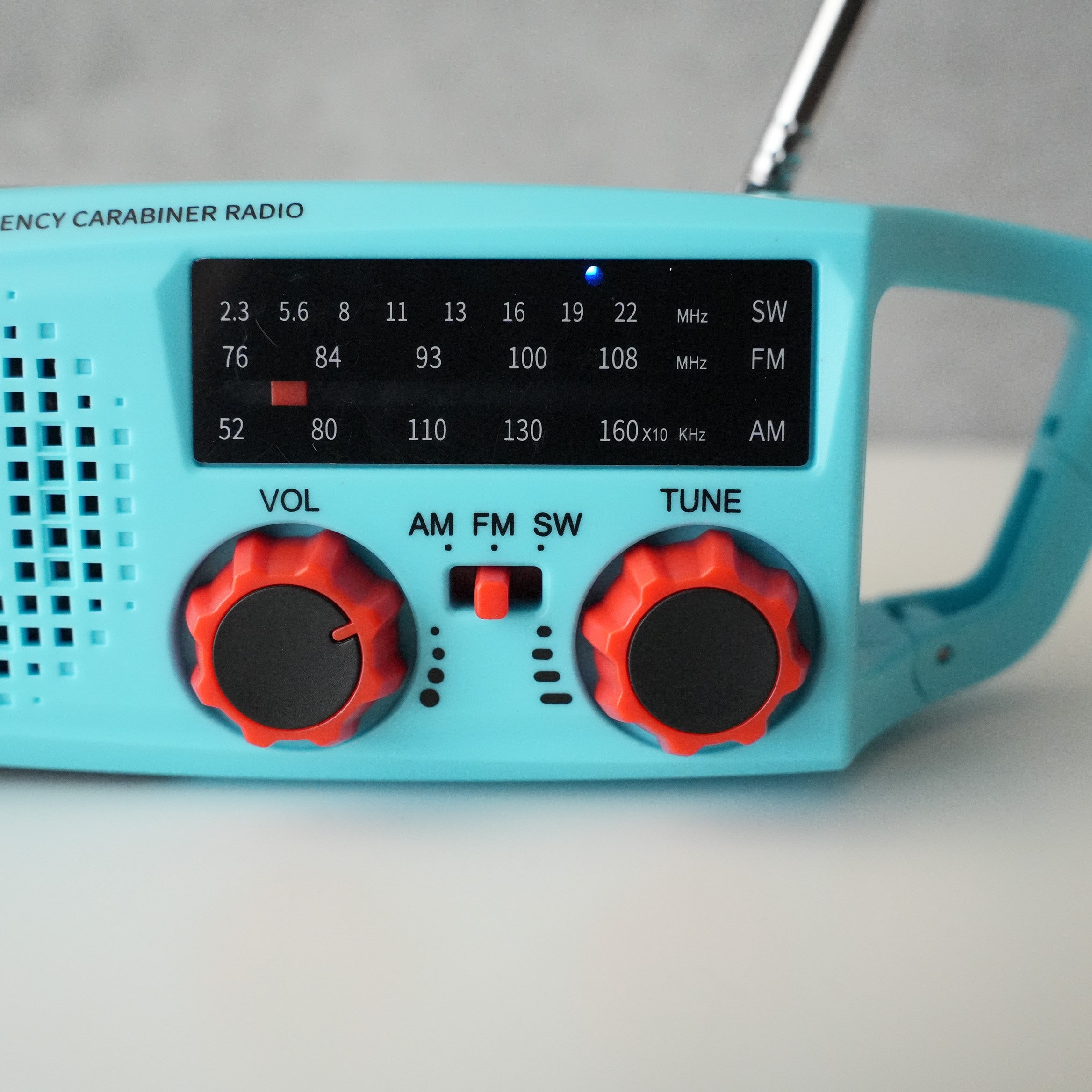 EMERGENCY CARABINER RADIO