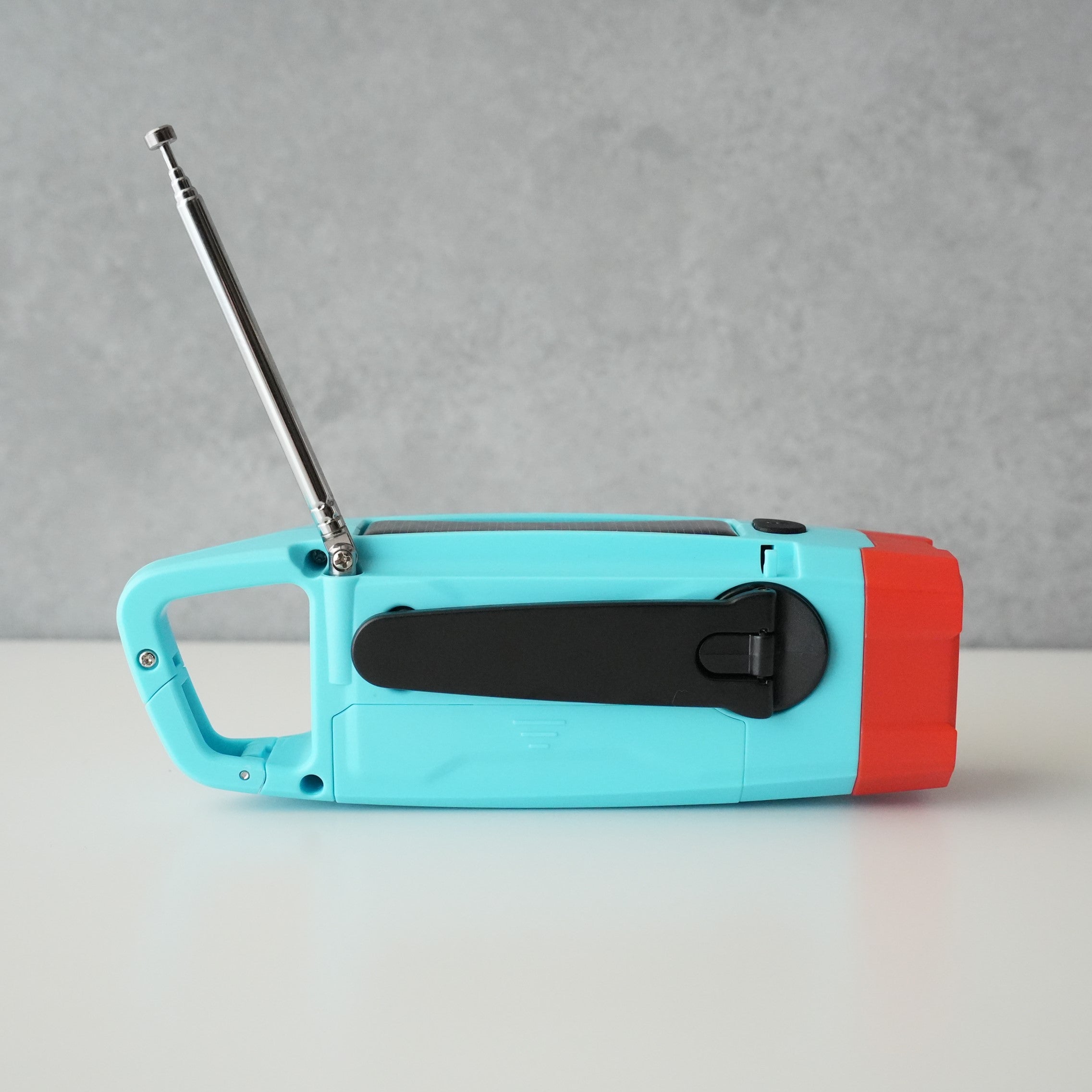 EMERGENCY CARABINER RADIO