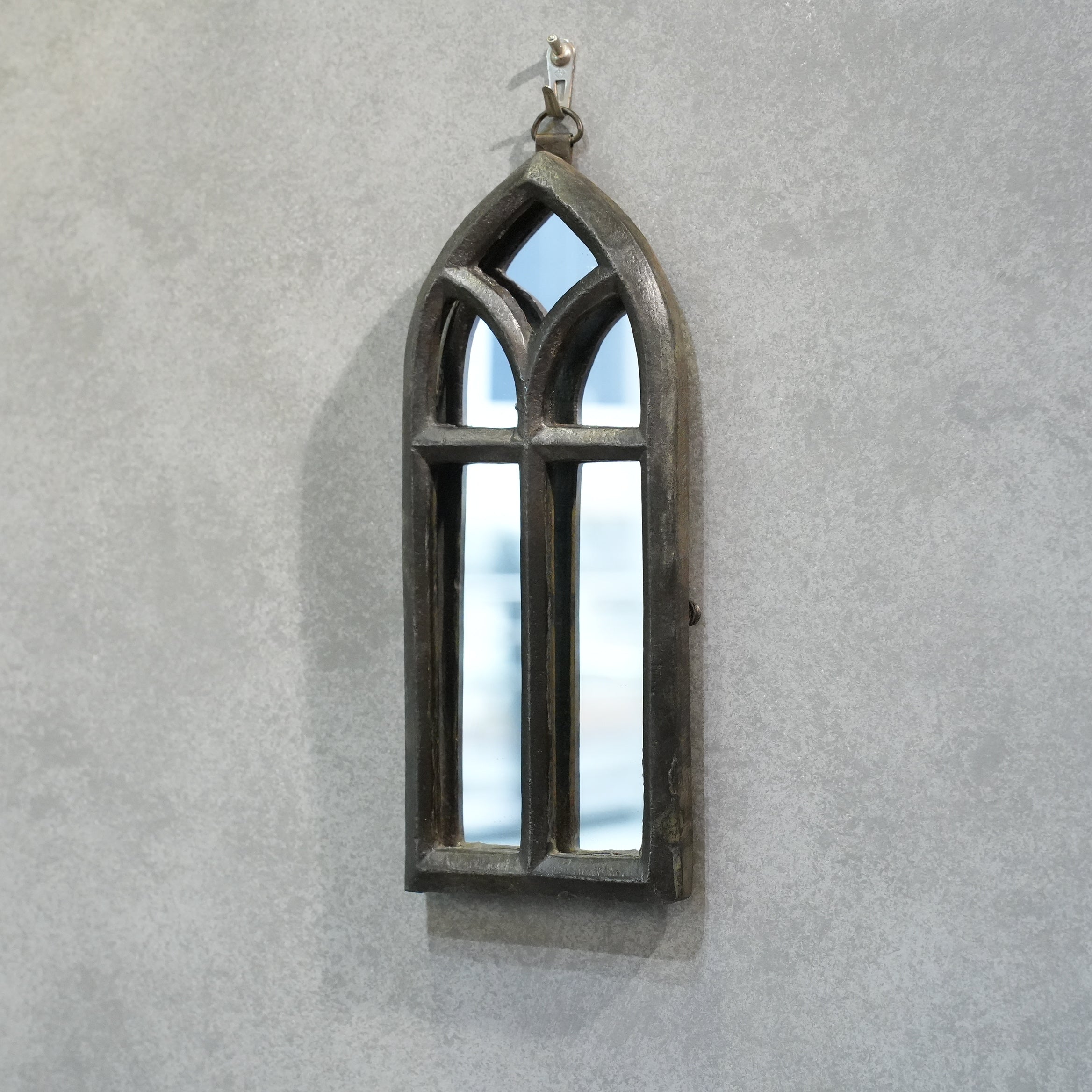 Pointed Frame Mirror S