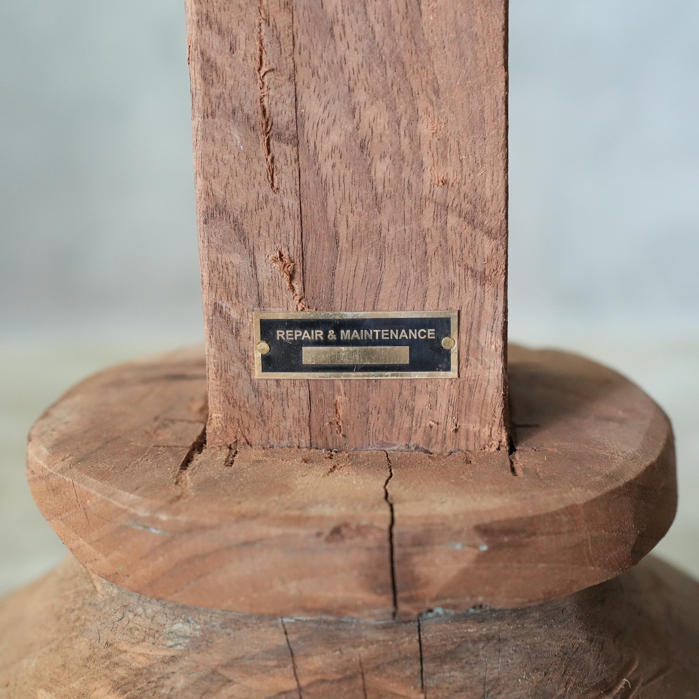 PILLAR STAND A