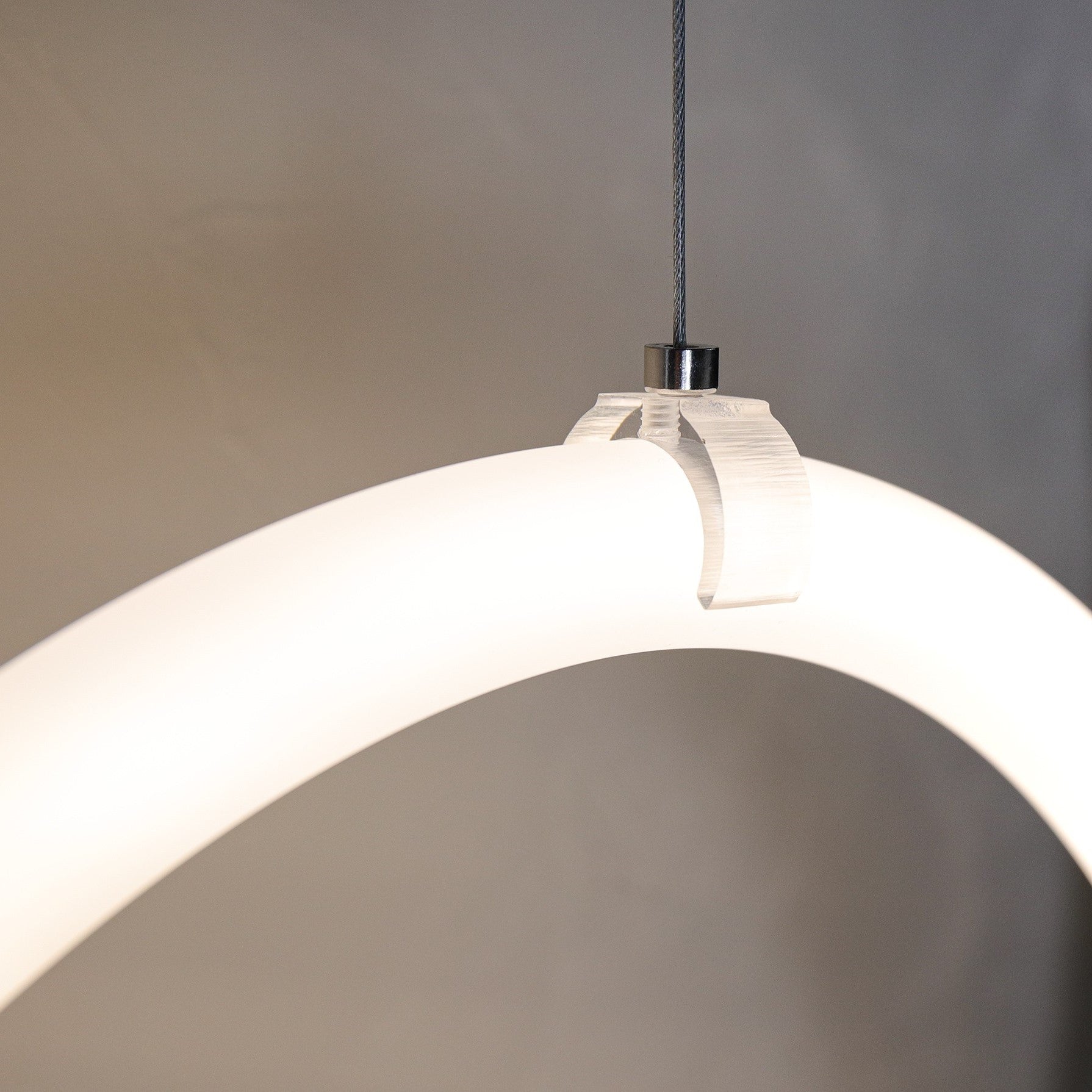 LEUCIS LED 360° チューブライト 7m