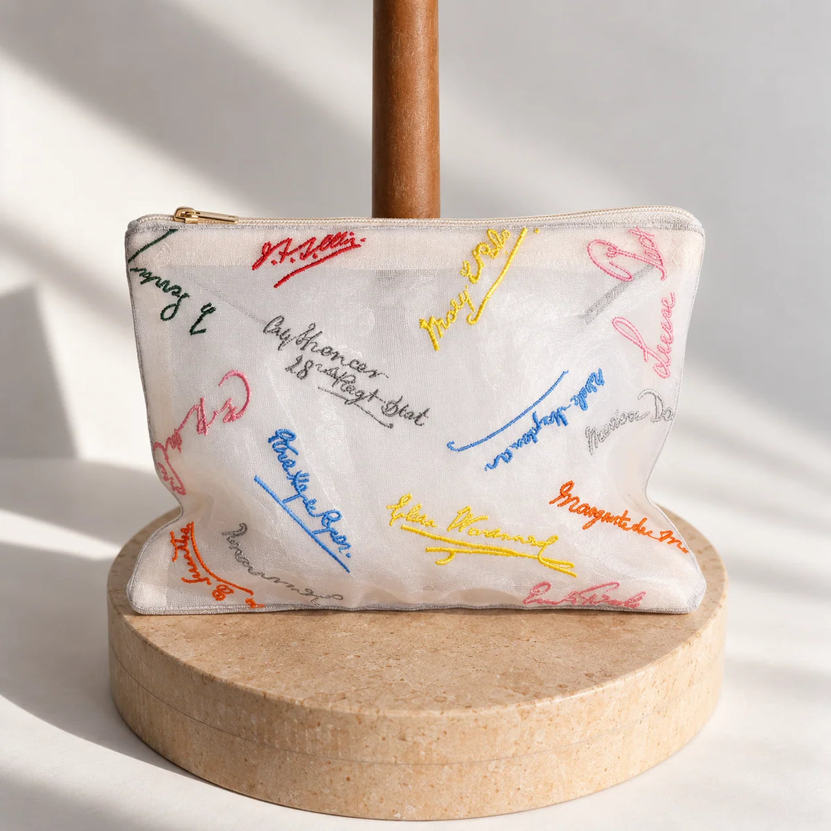Signatures Pouch