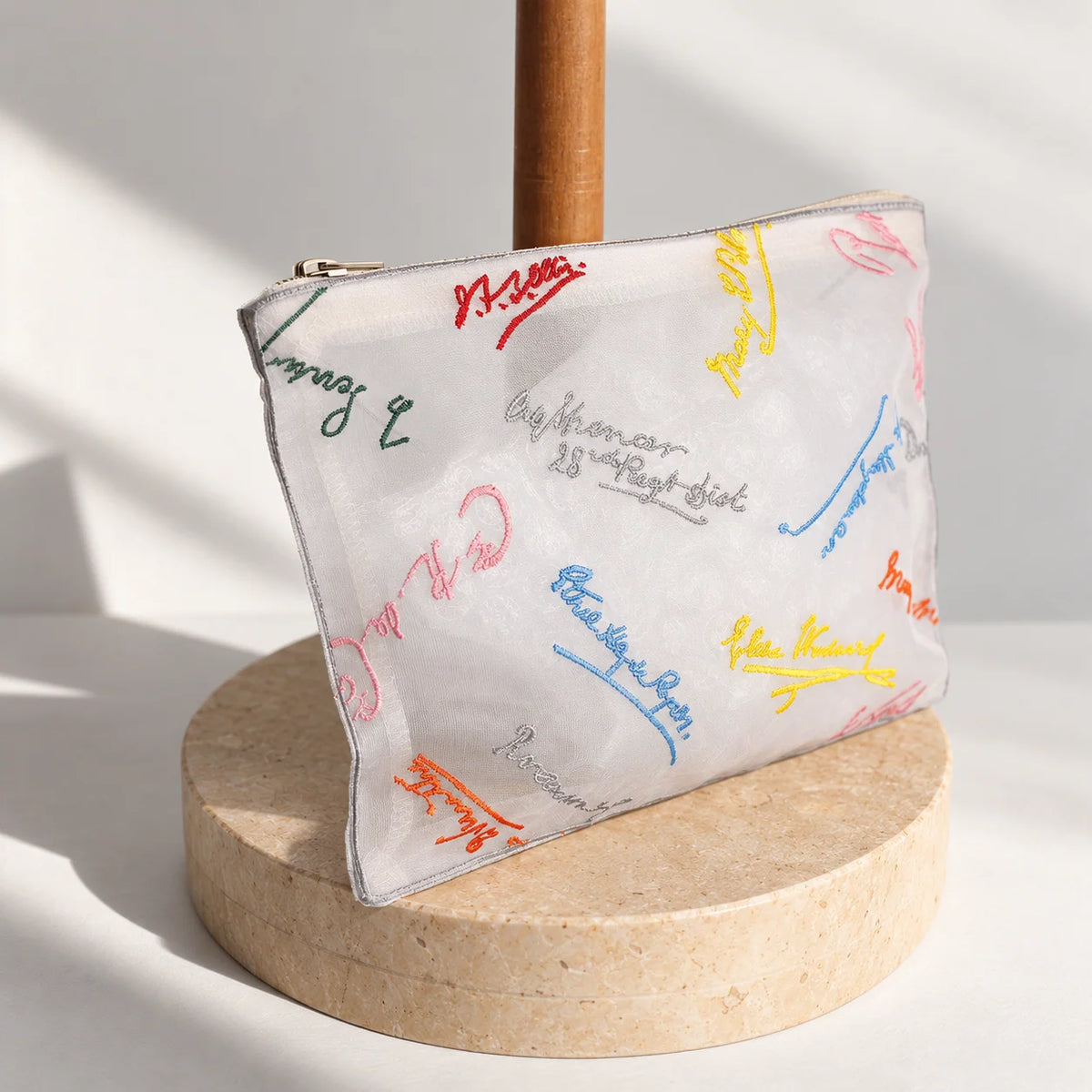 Signatures Pouch