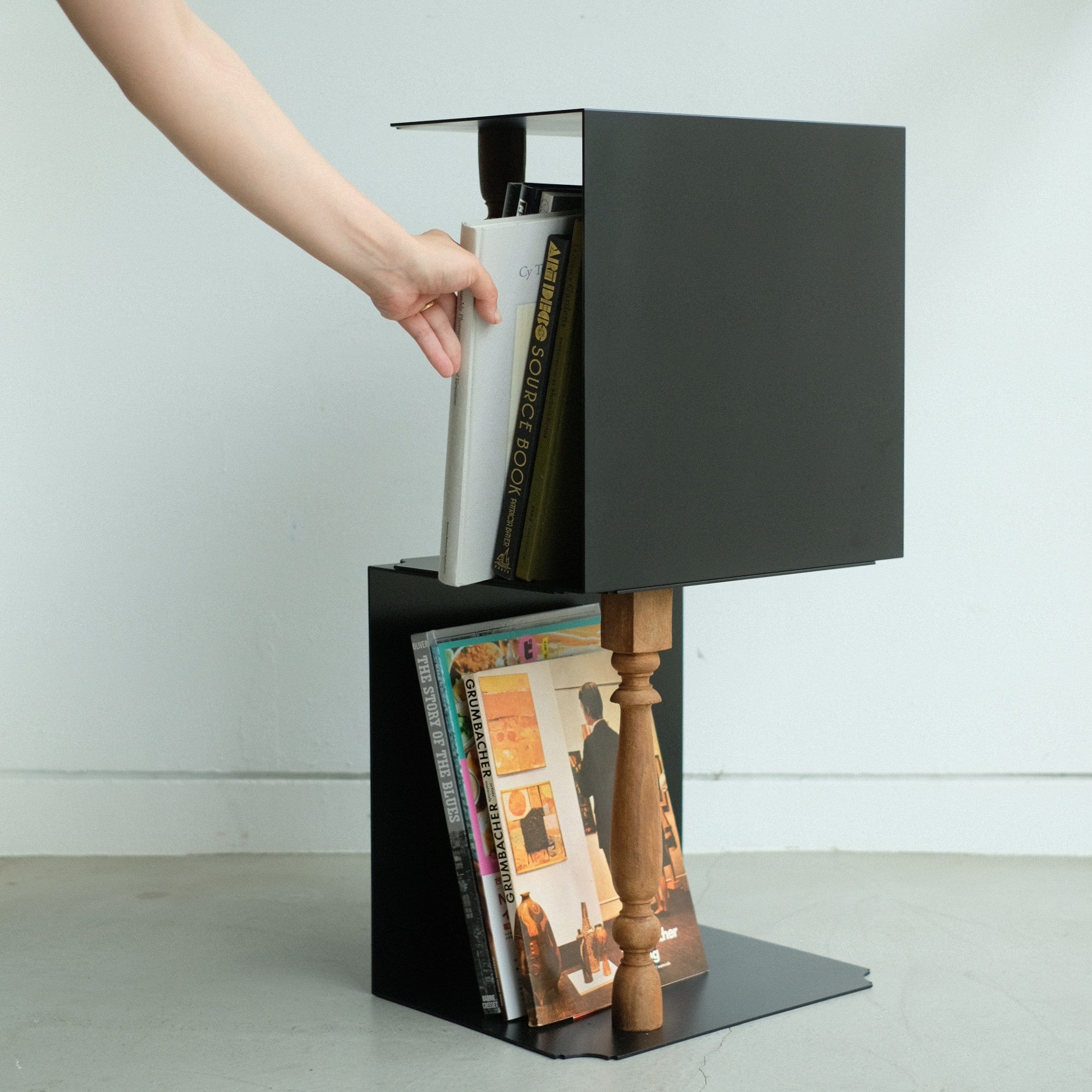 VONA wooden spindle BLOCK SHELF L
