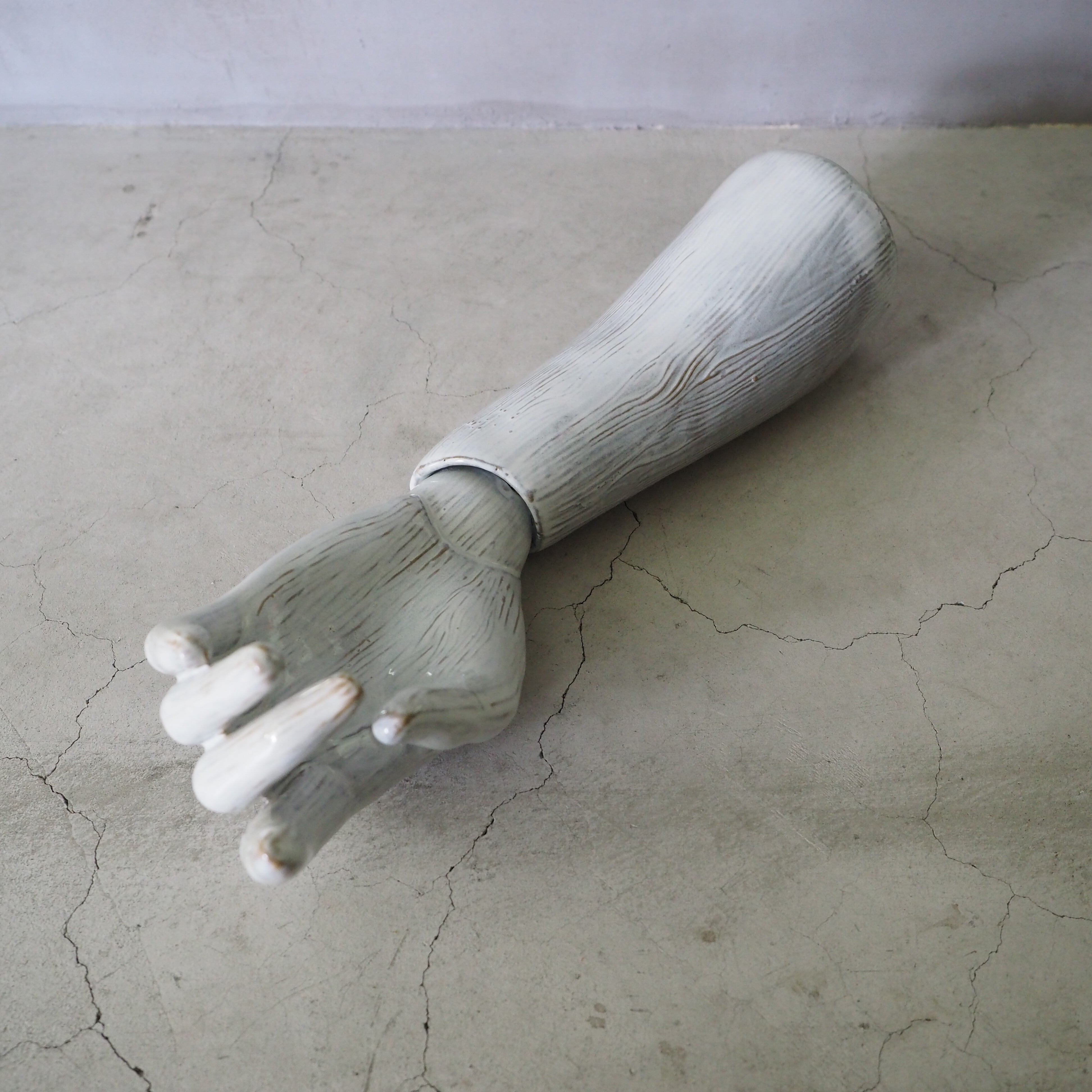 Puppet Arm White HN-001-05