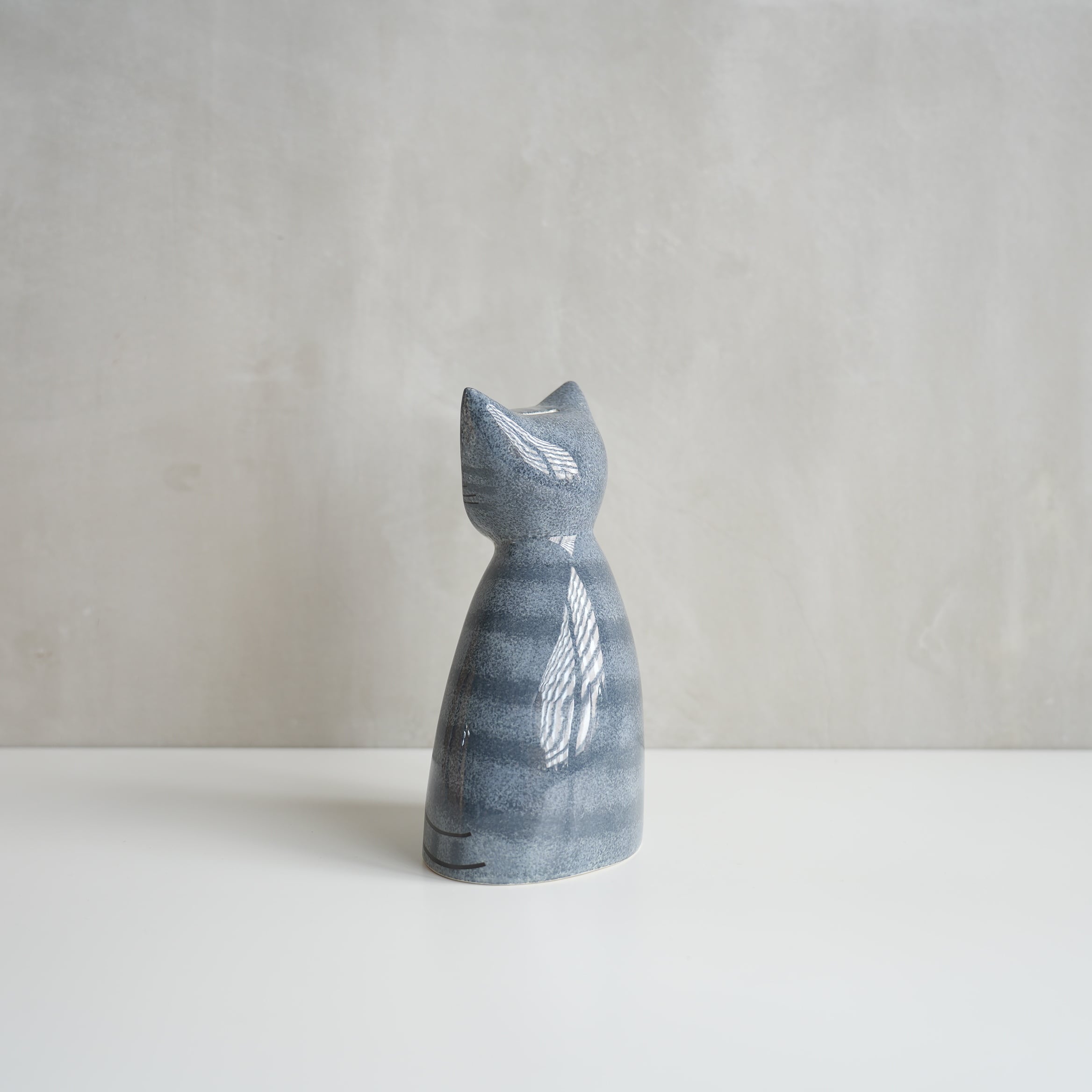 Hannah Turner Money Box Cat Gray