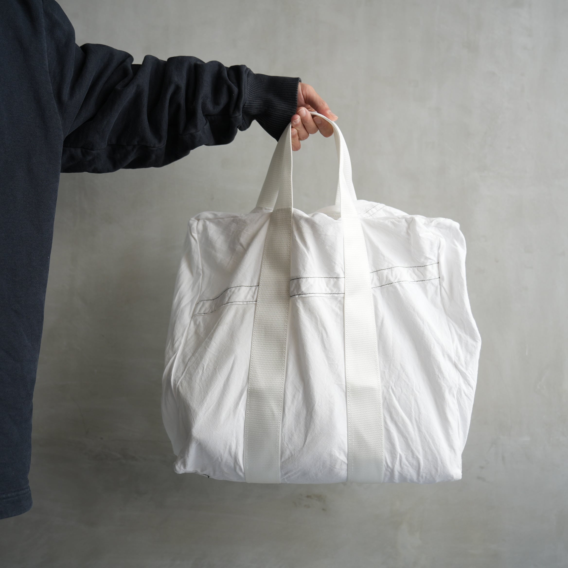 VINTAGE PARACHUTE TOTE BAG White Belt