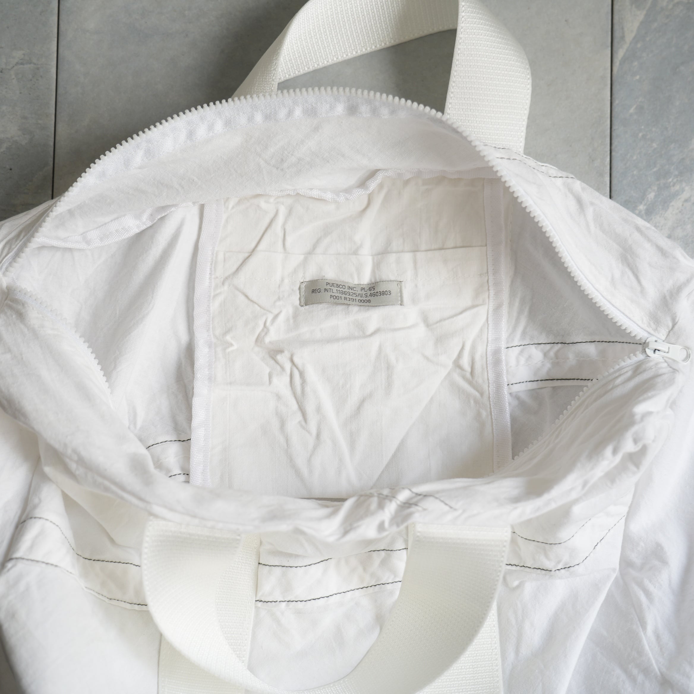 VINTAGE PARACHUTE TOTE BAG White Belt