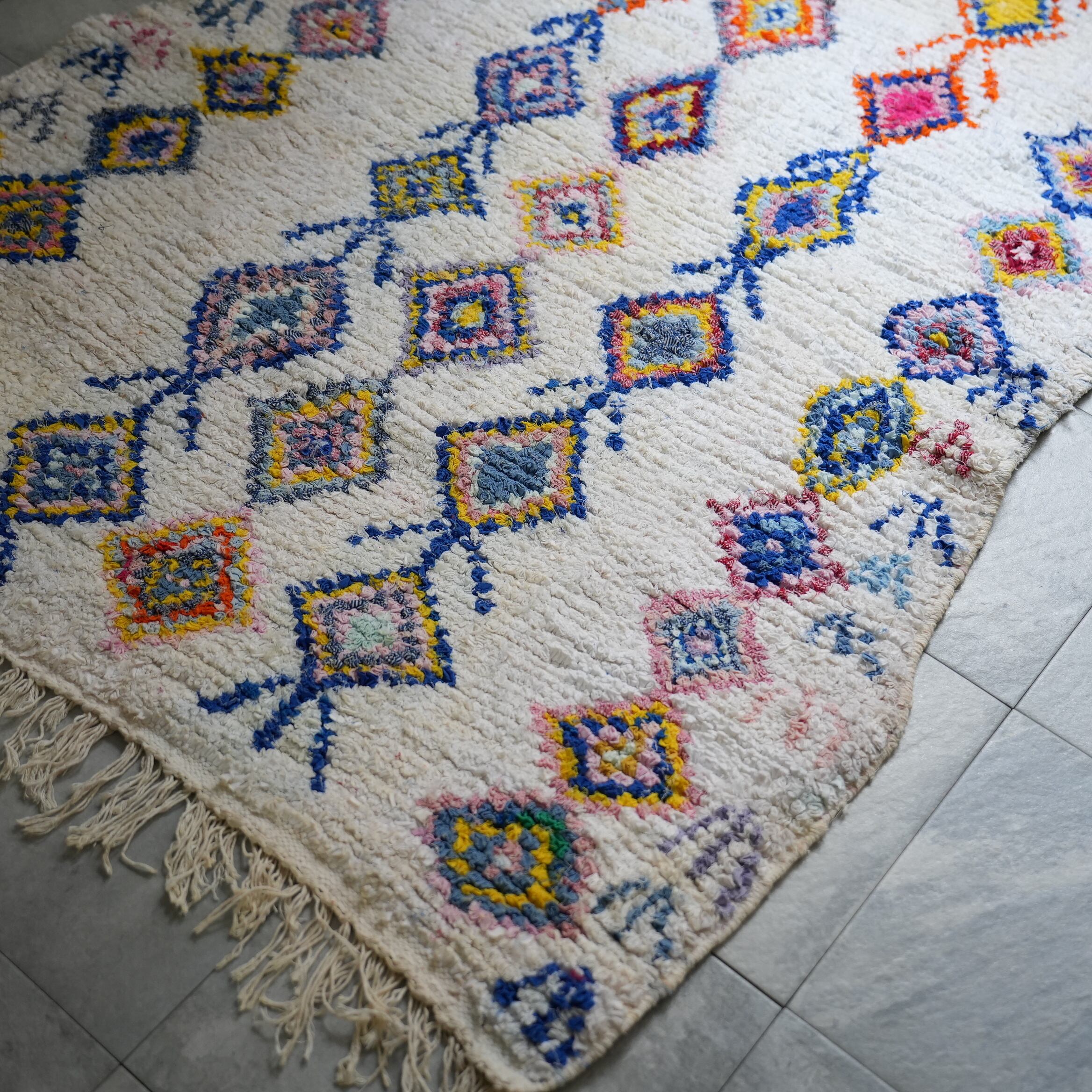 RUG the LIFE / Bouche rouite D140