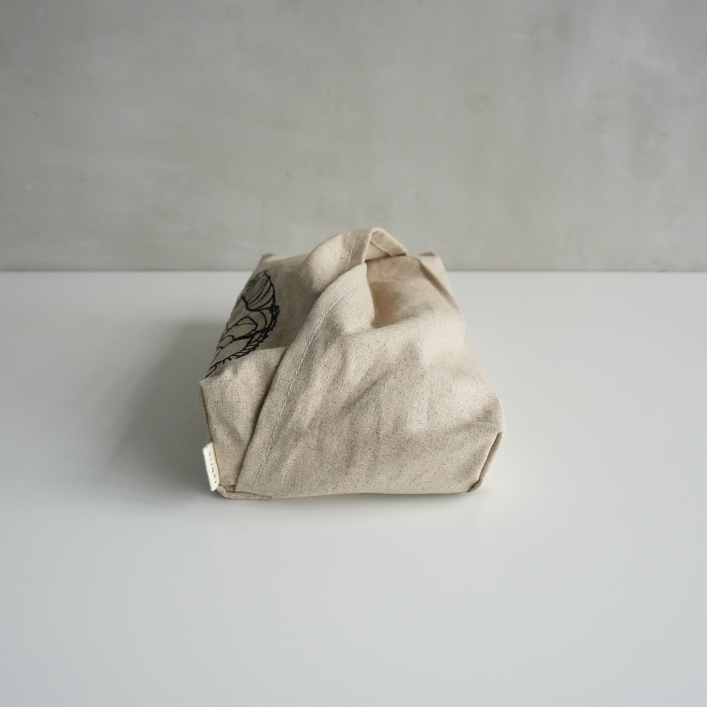 HAyU Tissue Case Cat