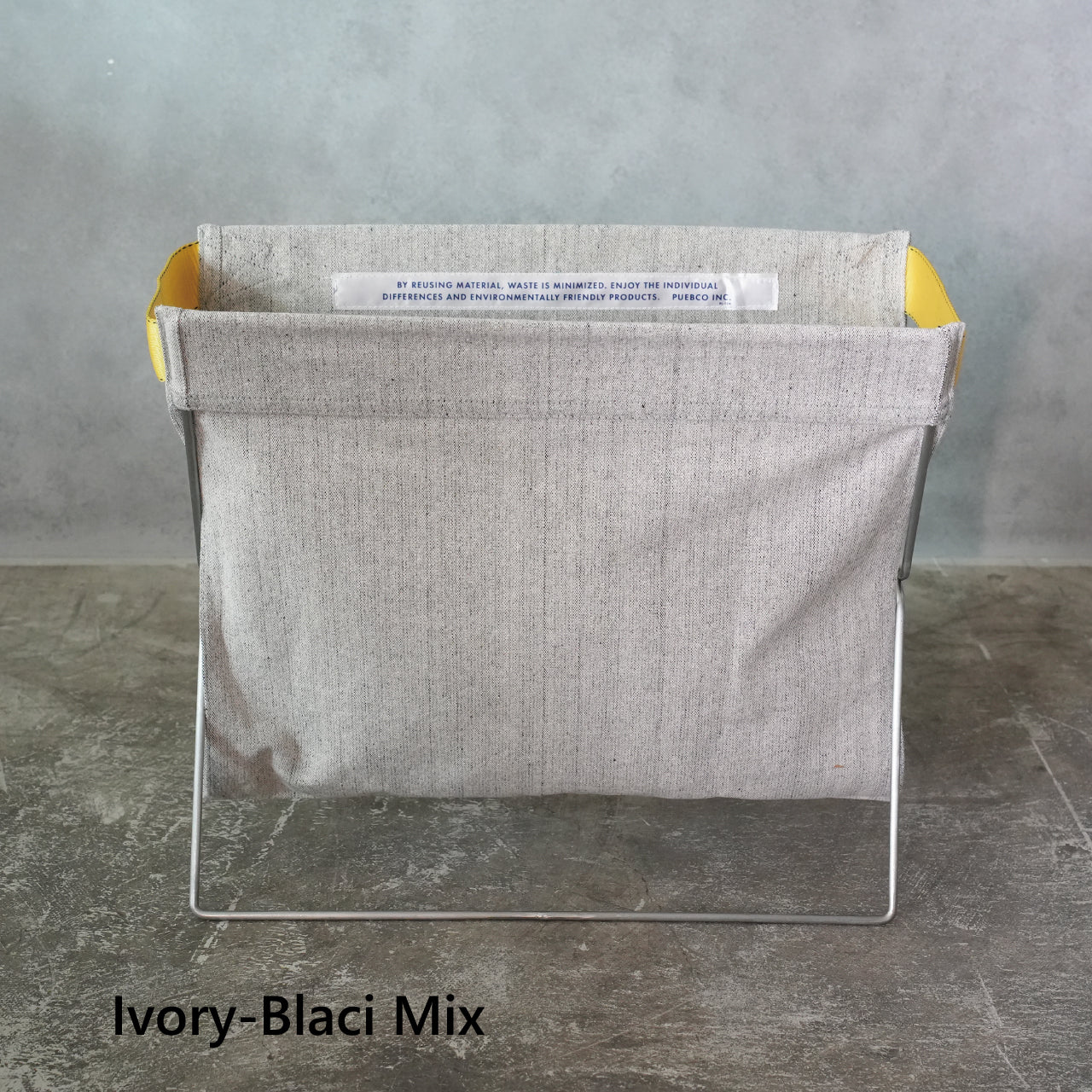 FOLDING BAG STORAGE FOR CAFE