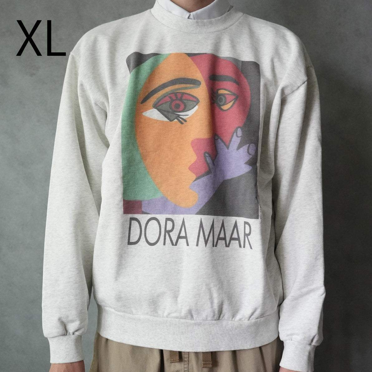 DORA MAAR Crew Sweat