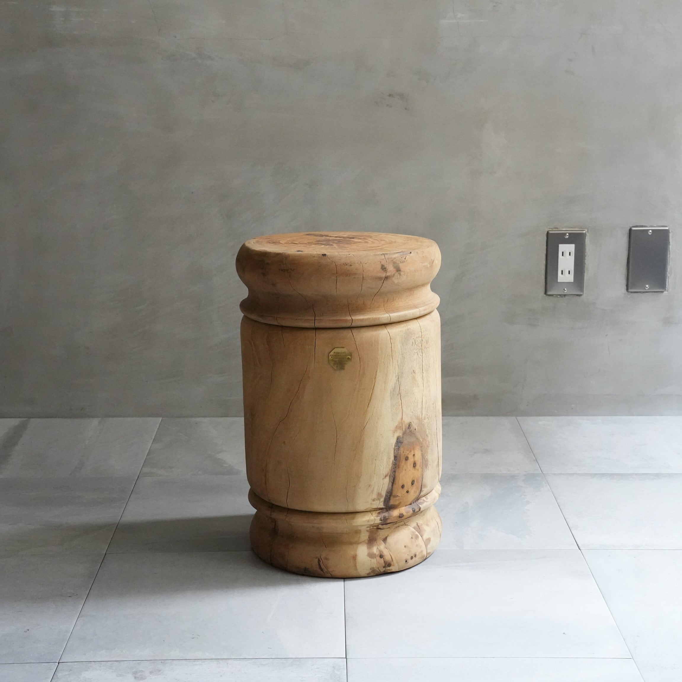 SOLID WOODEN STOOL