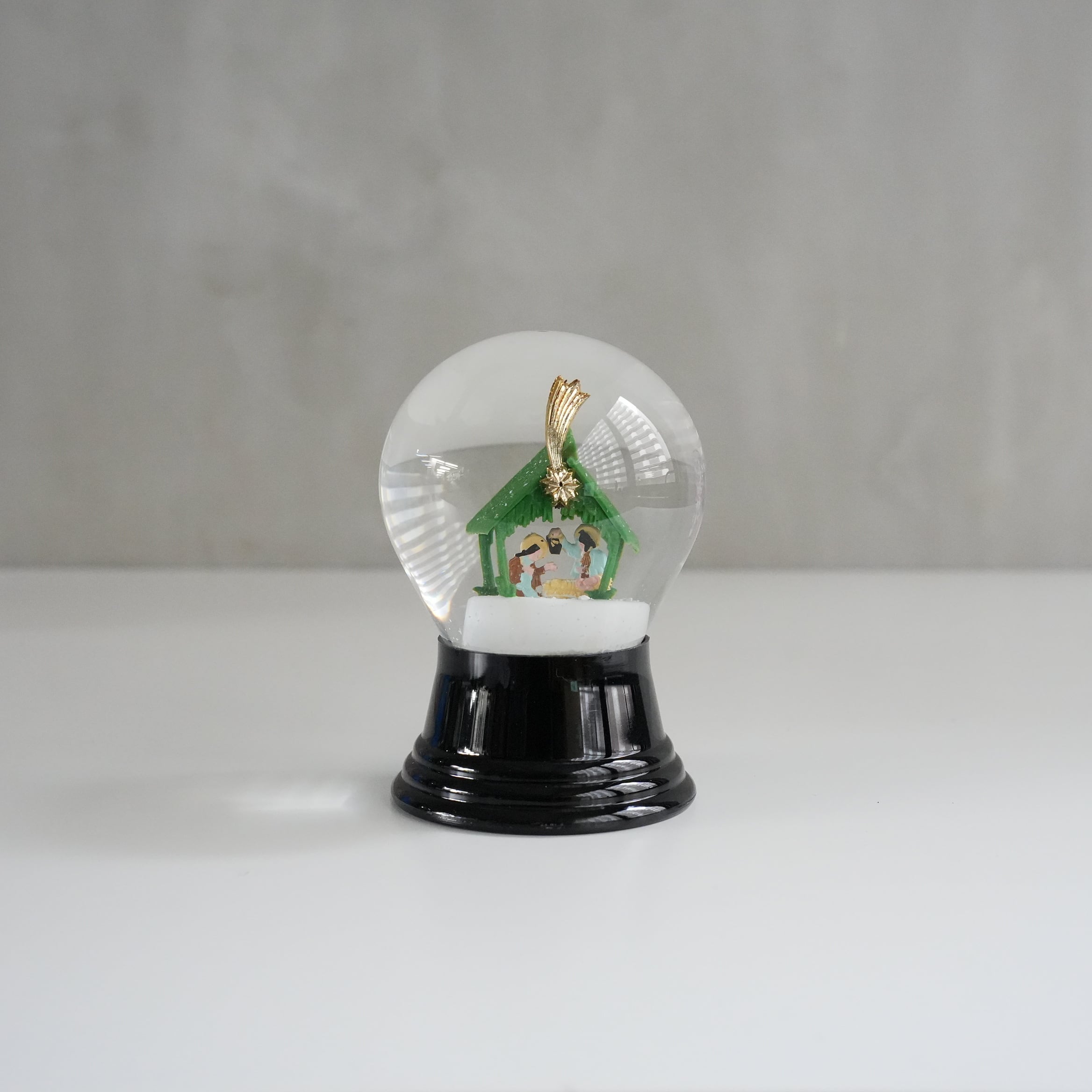 PERZY スノーグローブ 80mm　Nativity Scene