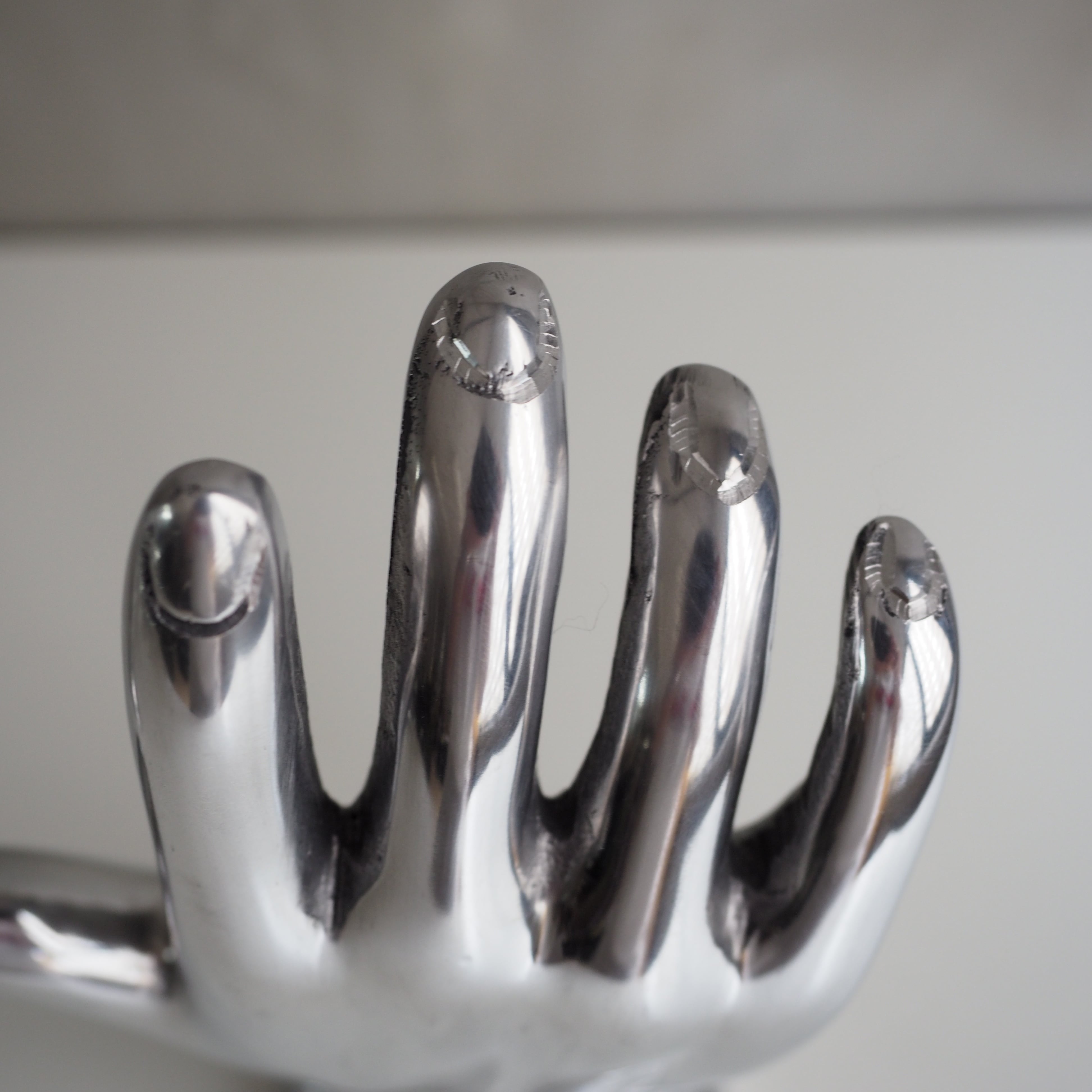 ALUMINIUM HAND