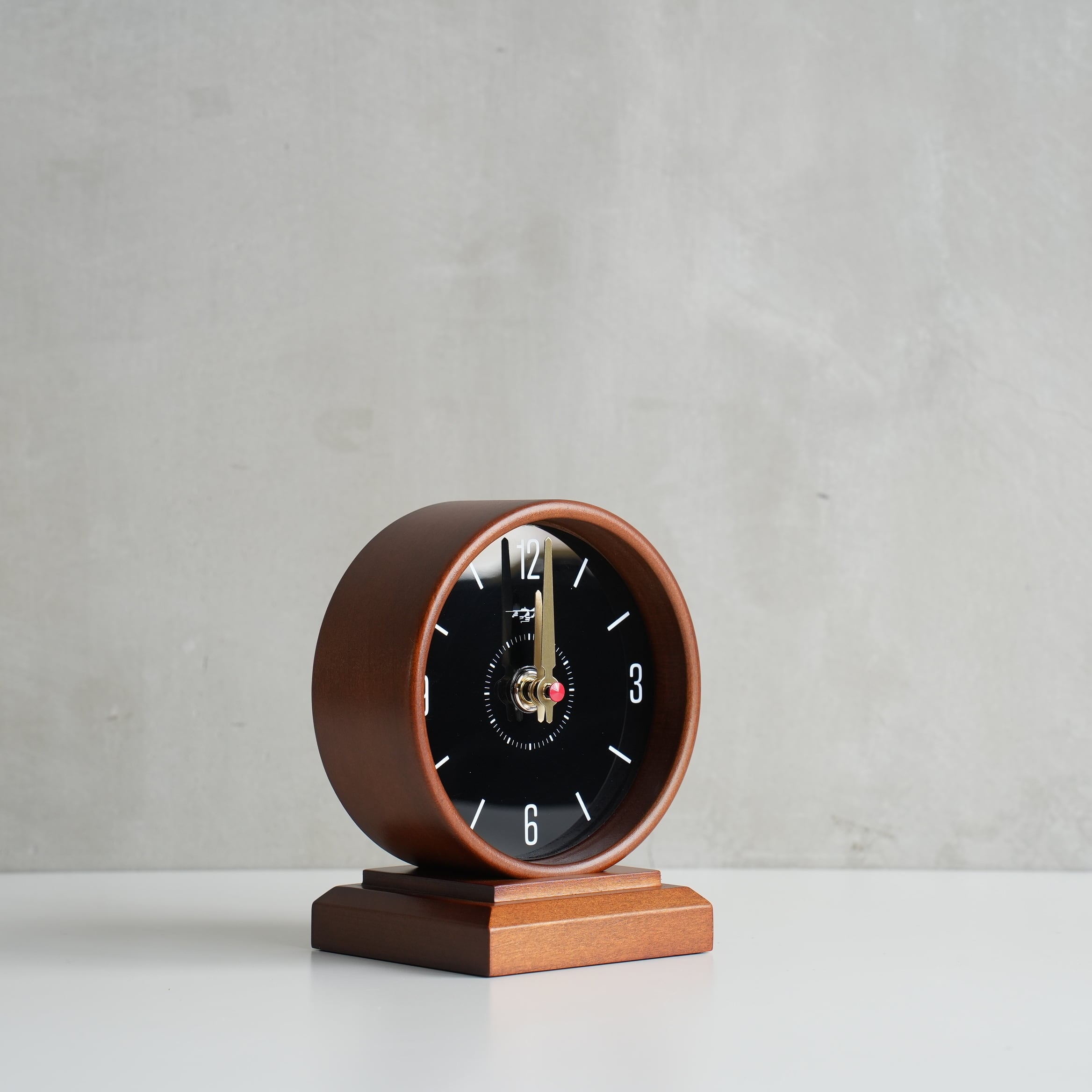 KOTI TABLE CLOCK