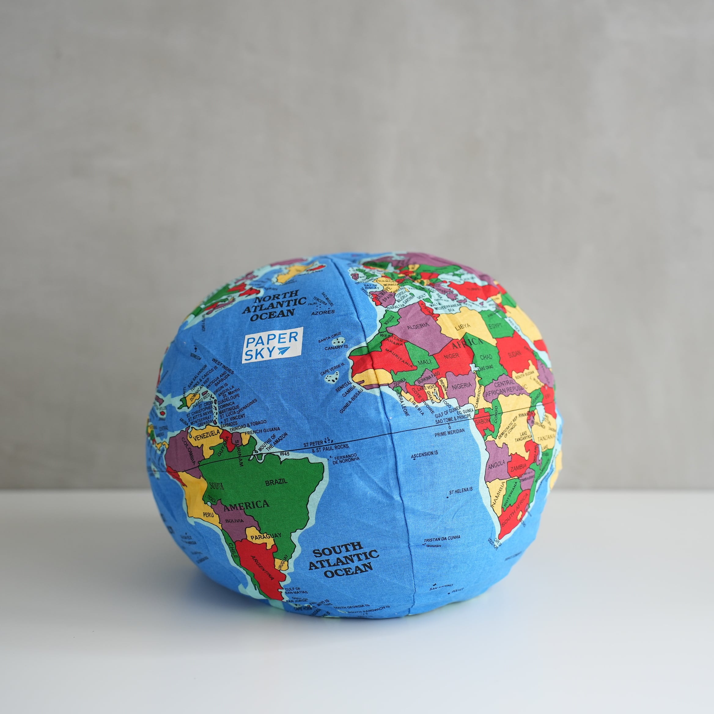 Cushion Globe