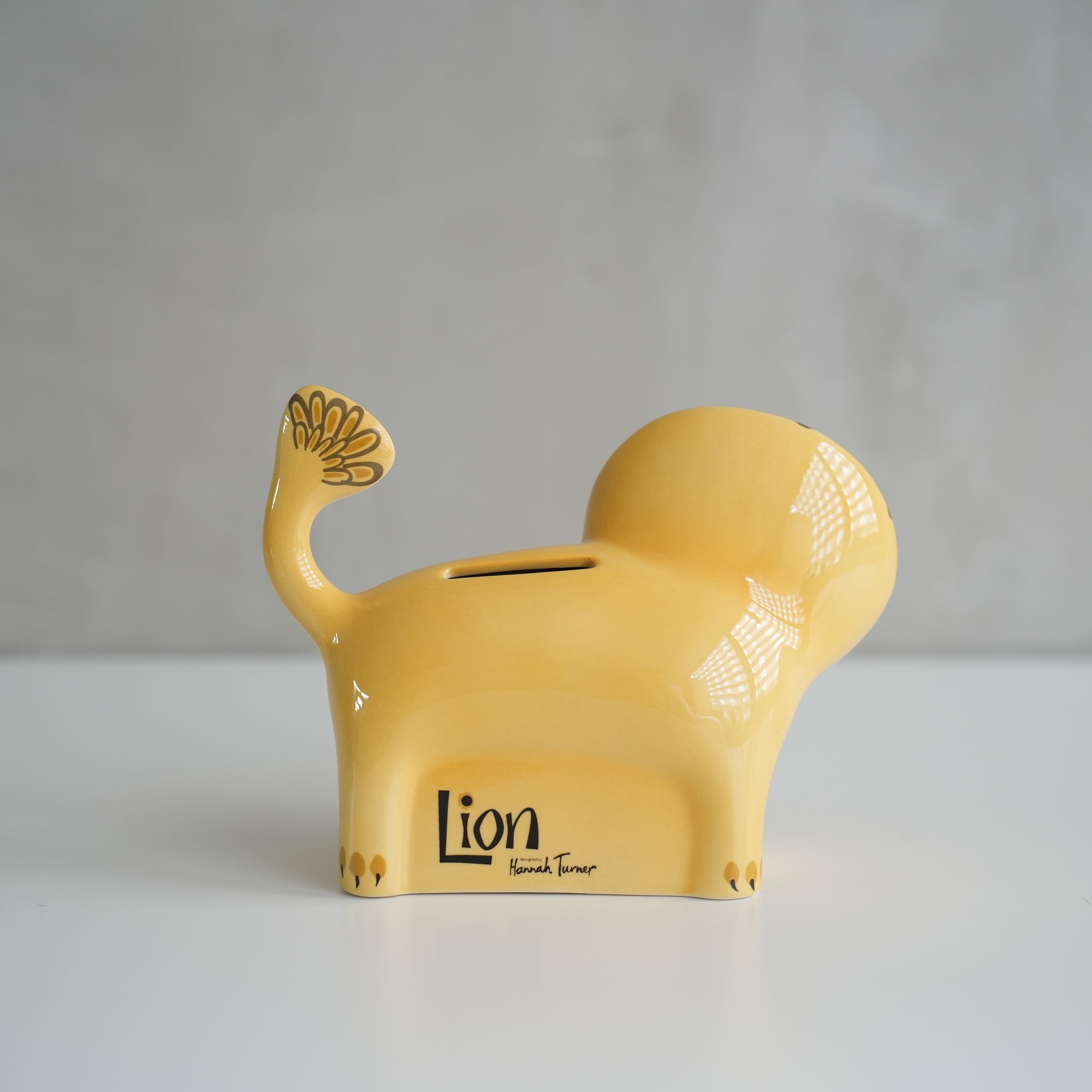 Hannah Turner Money Box　Lion