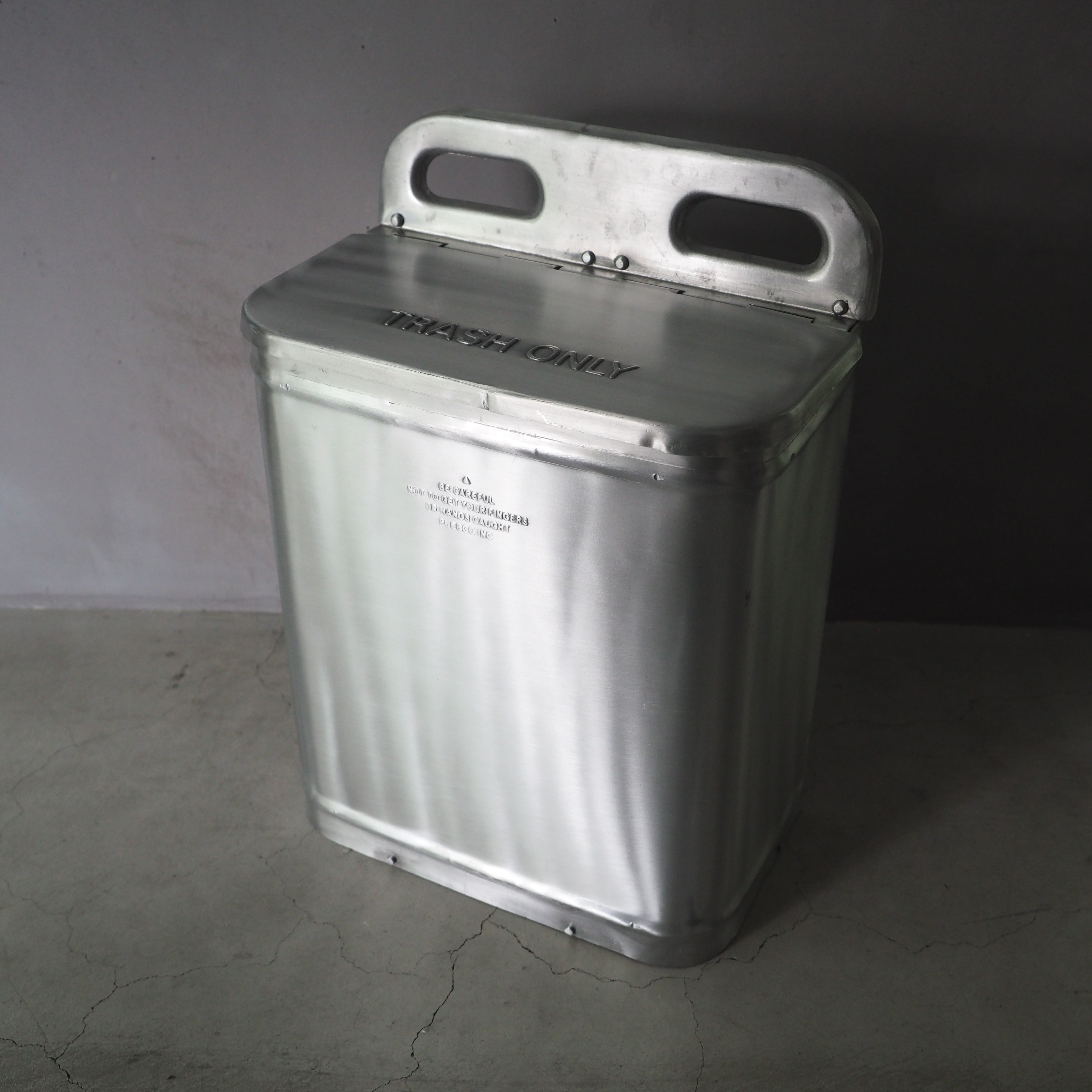 ALUMINIUM TRASHCAN