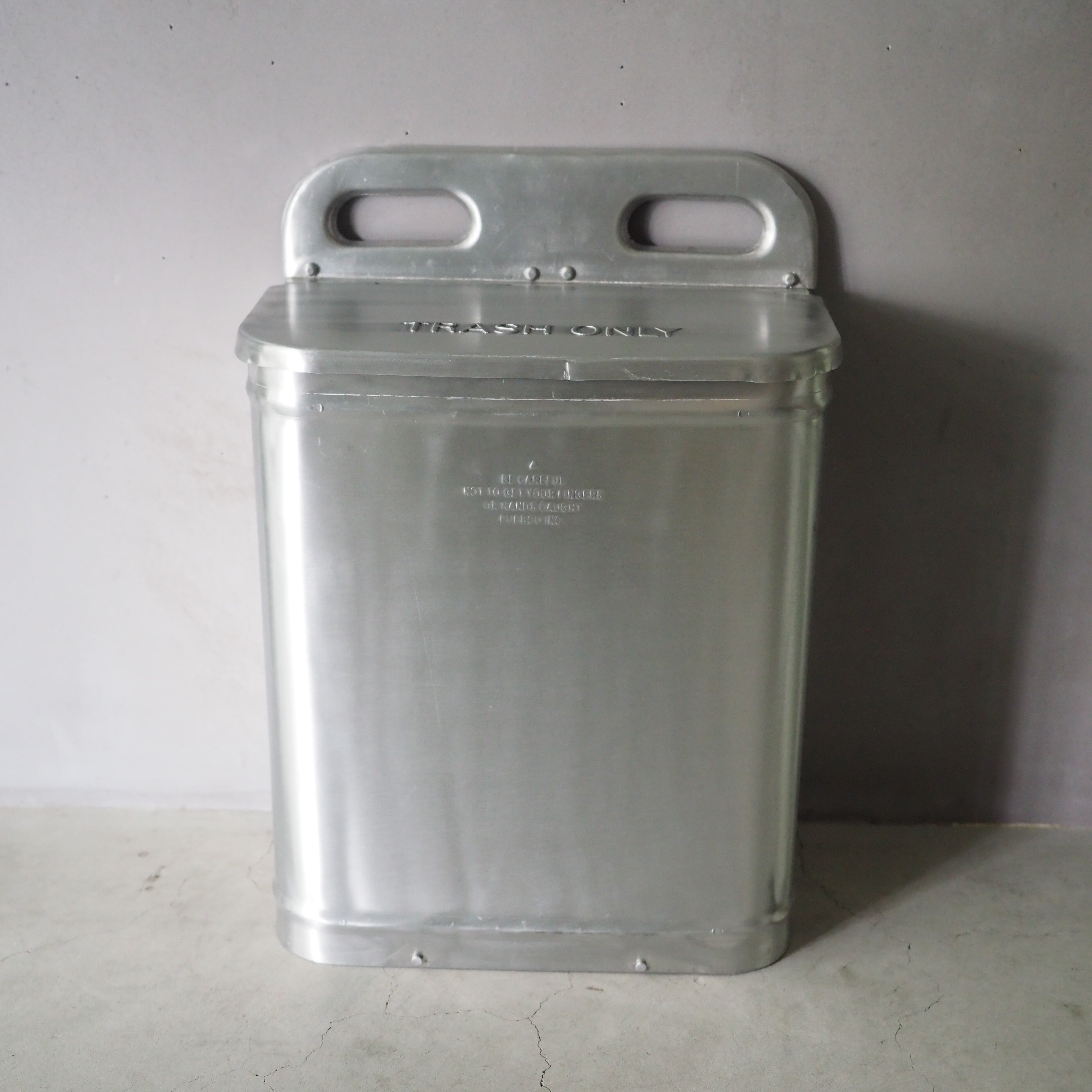 ALUMINIUM TRASHCAN