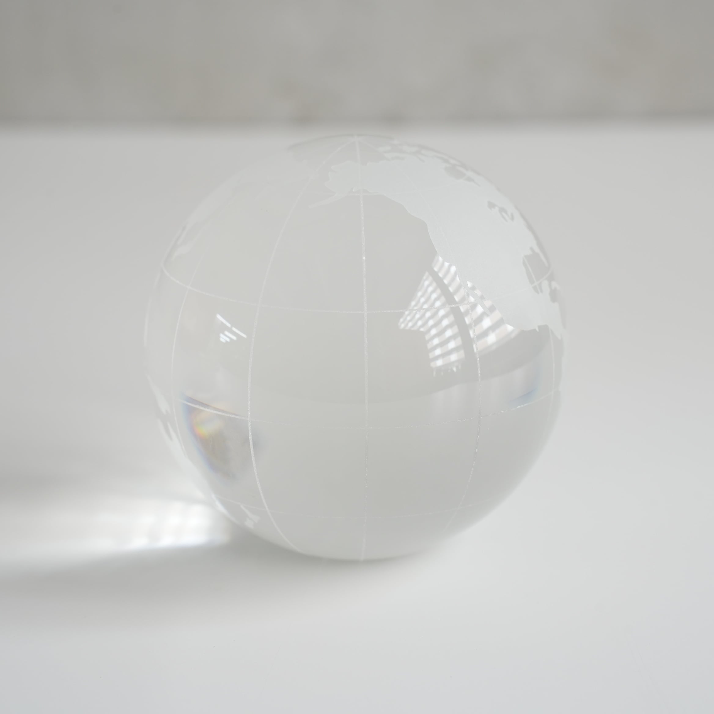 Optical Globe Paper Weight