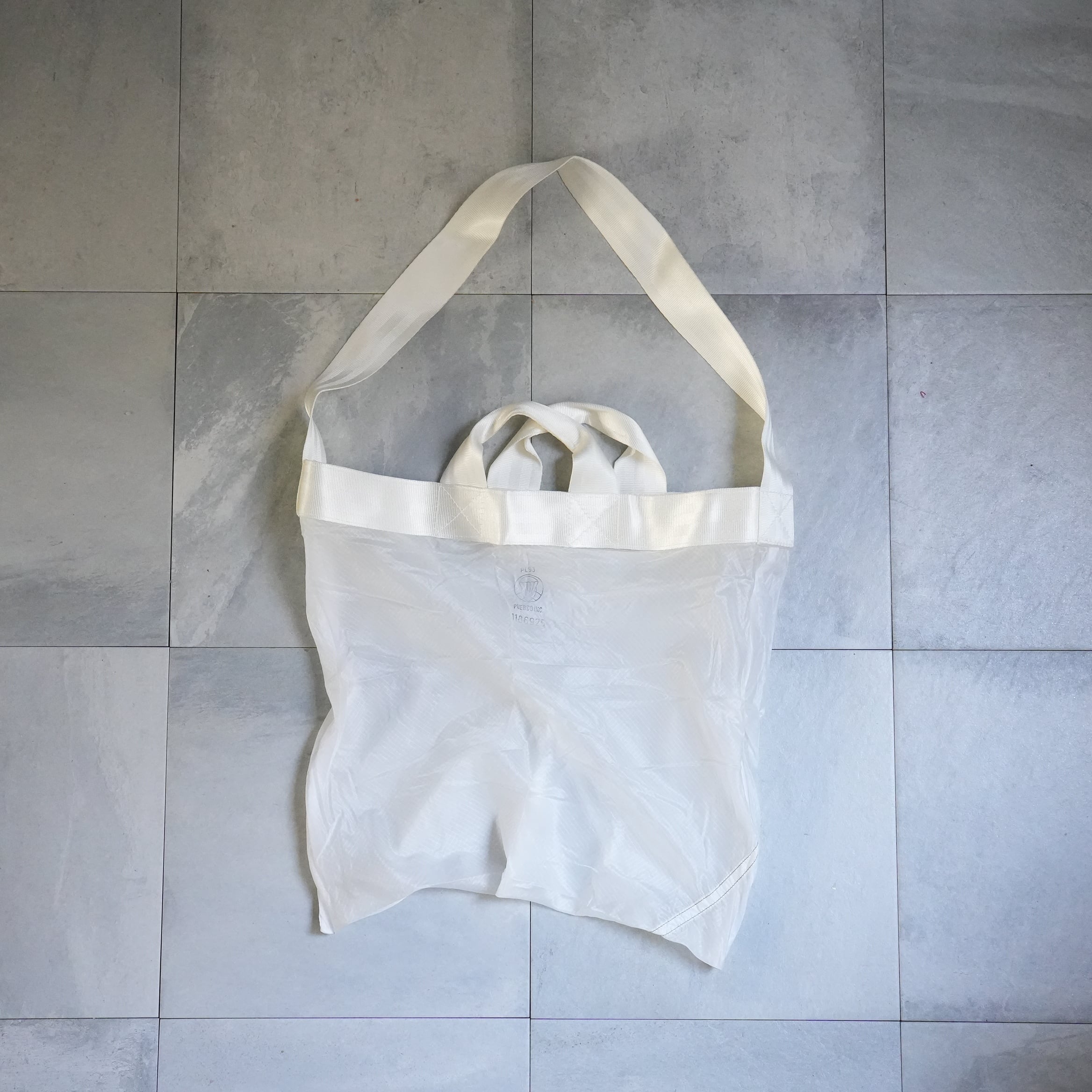 VINTAGE PARACHUTE LIGHT 2-WAY BAG White