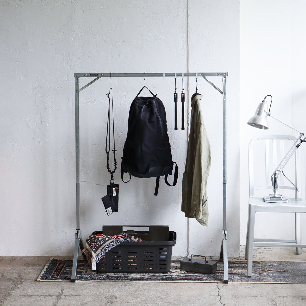 EXHIBITION FOLDABLE HANGER RACK　シルバー