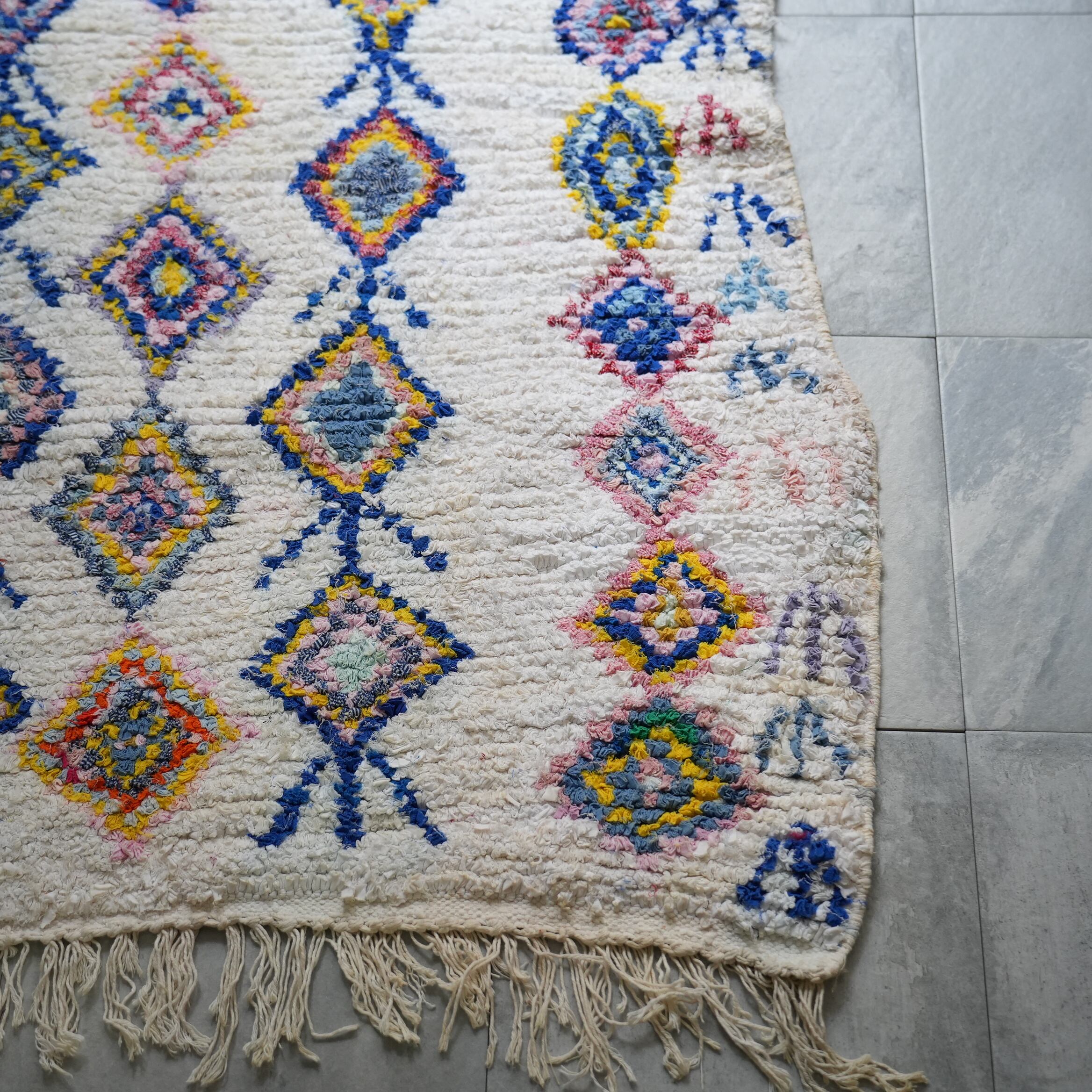 RUG the LIFE / Bouche rouite D140