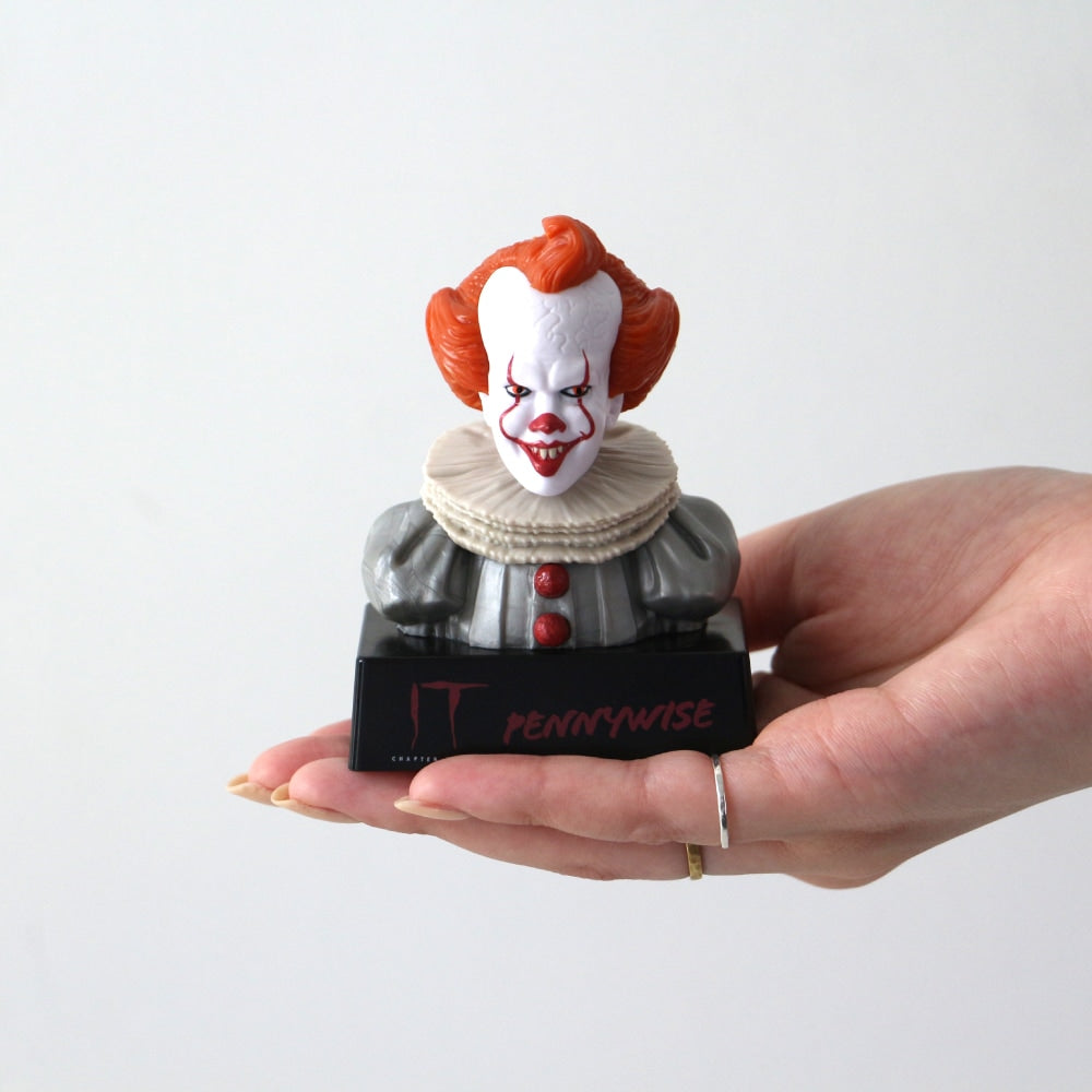 Toy & Magnet "Pennywise Talking Bobble Bust"