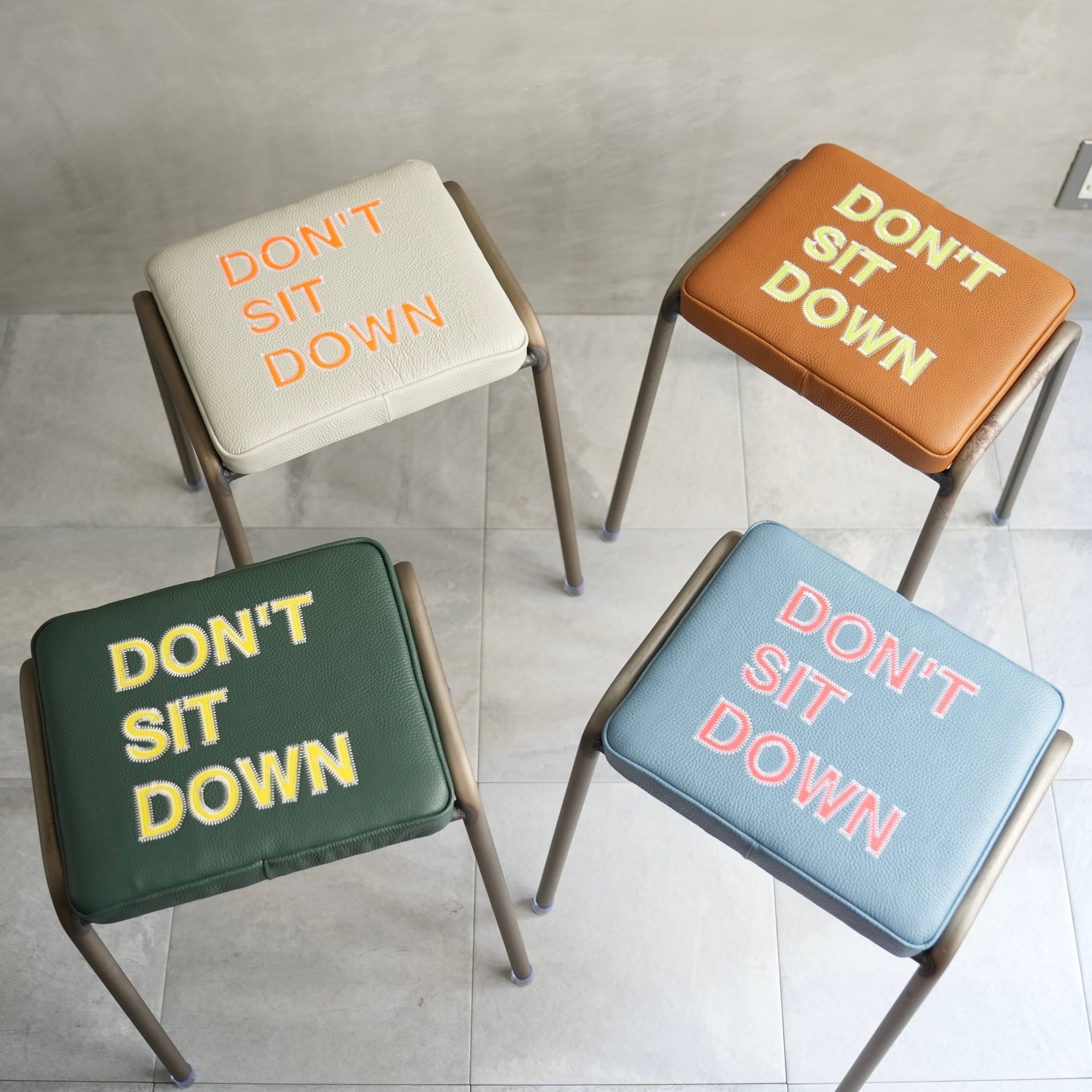 DON'T SIT DOWN